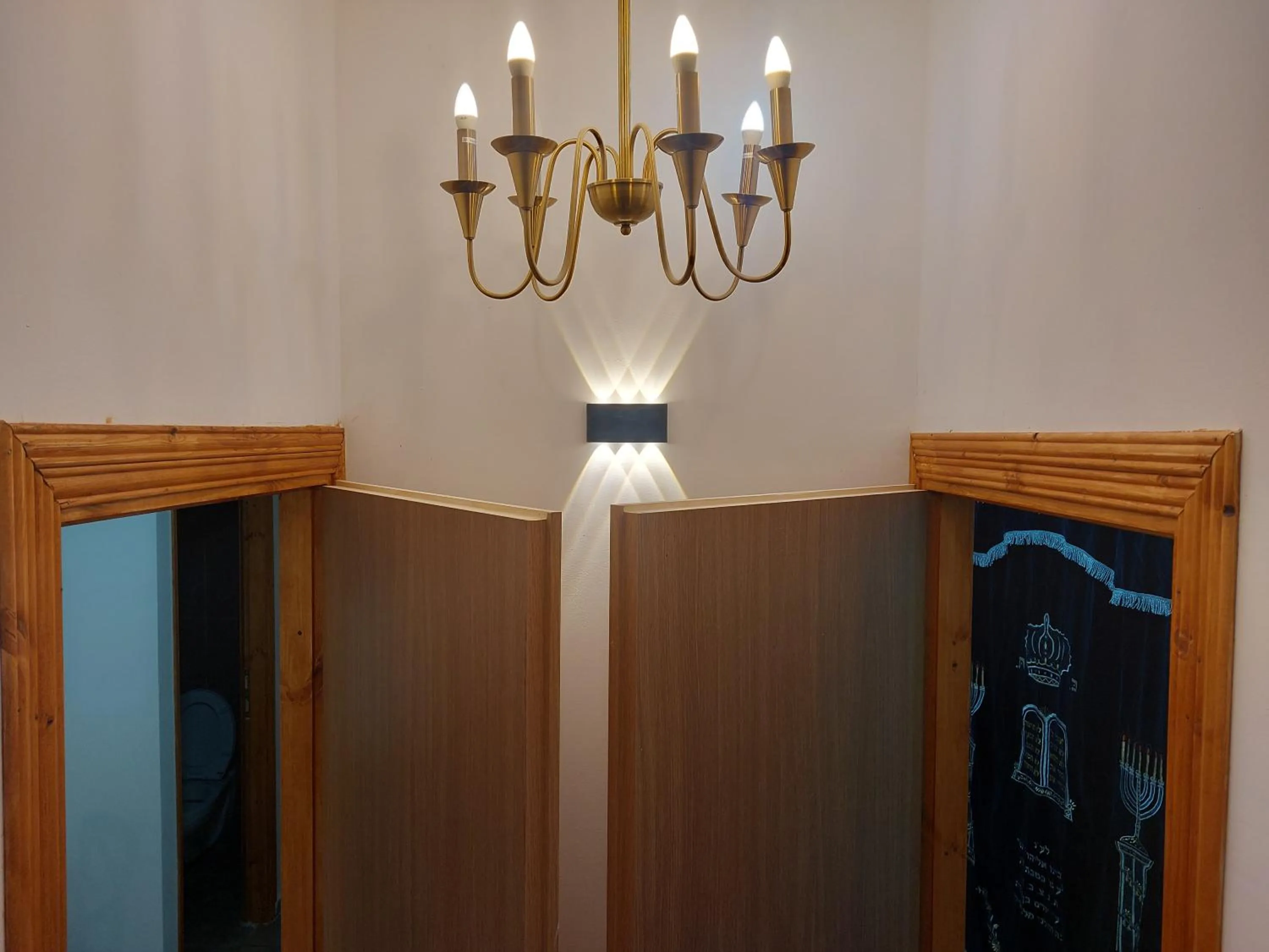 wardrobe in Heleni Hotel