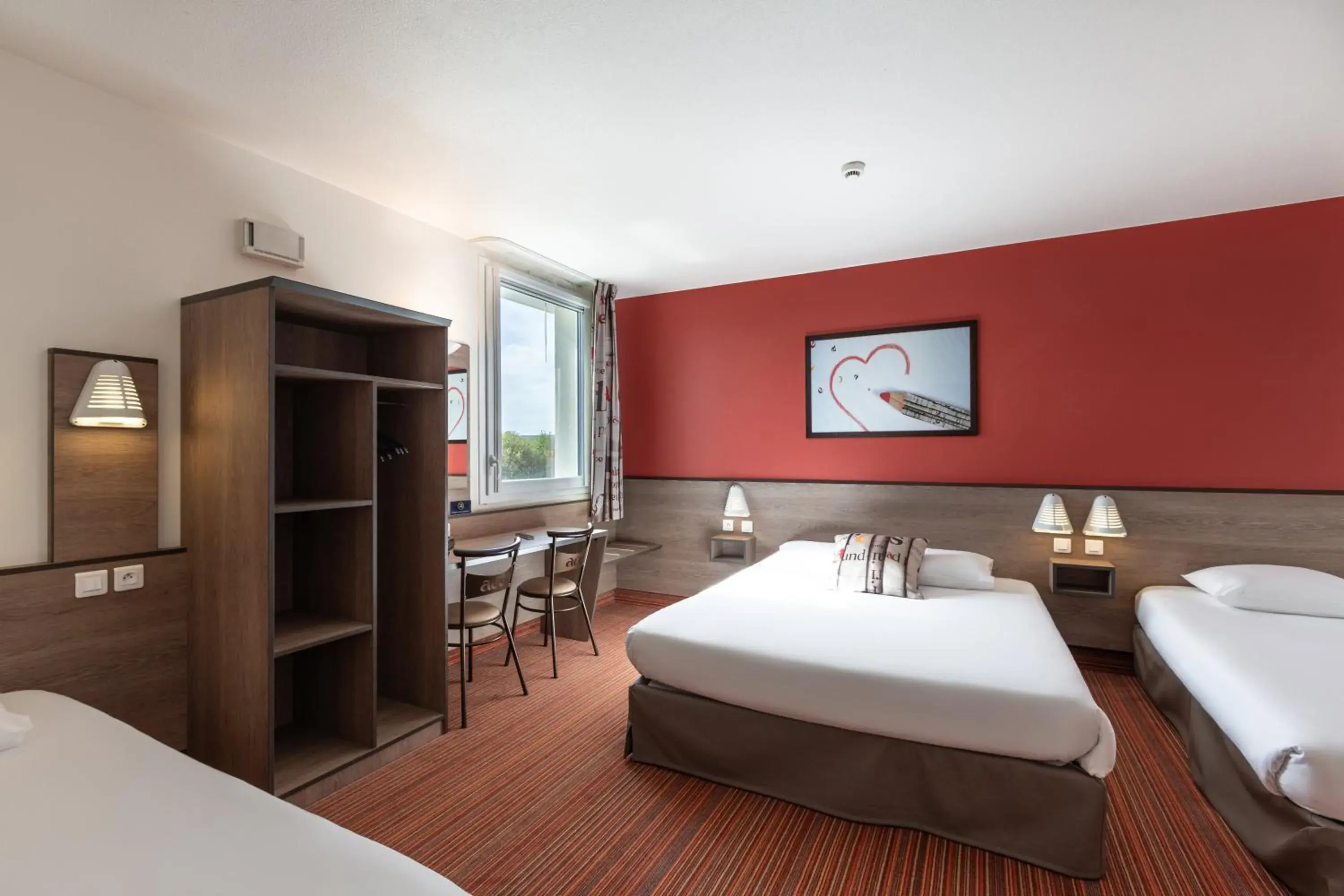 Photo of the whole room, Bed in Ace Hôtel Paris Marne La Vallée Photo of the whole room, Bed in Ace Hôtel Paris Marne La Vallée