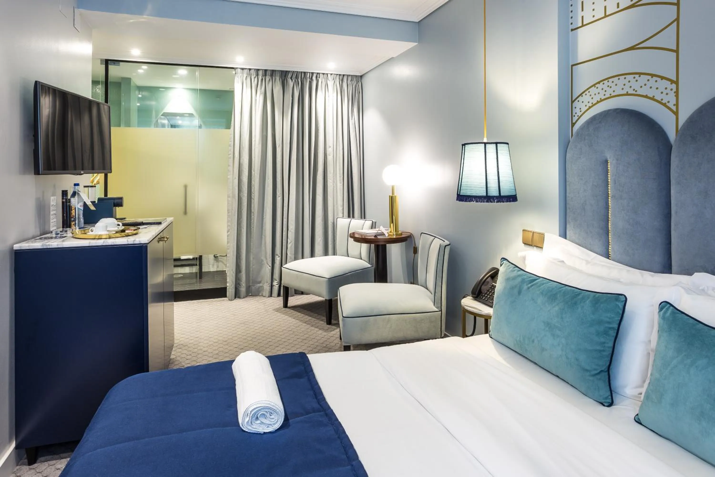 Bathroom, Bed in The Lift Boutique Hotel by RIDAN Hotels