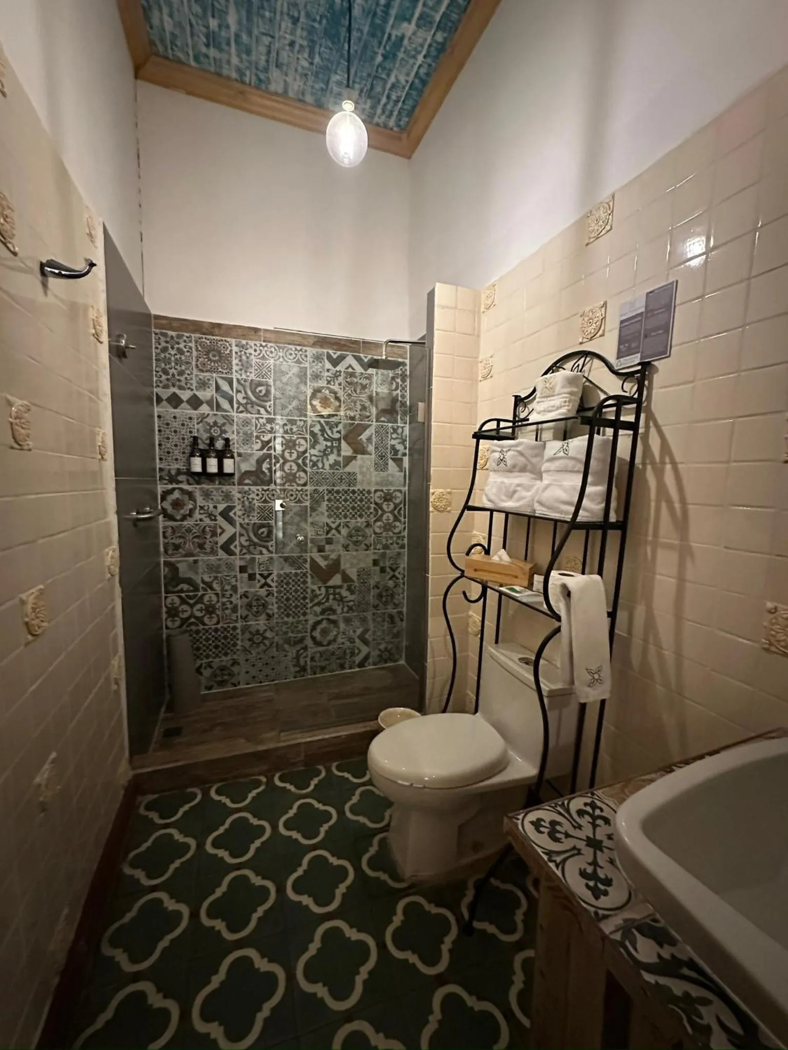 Bathroom in Casa Morasan Hotel-Boutique