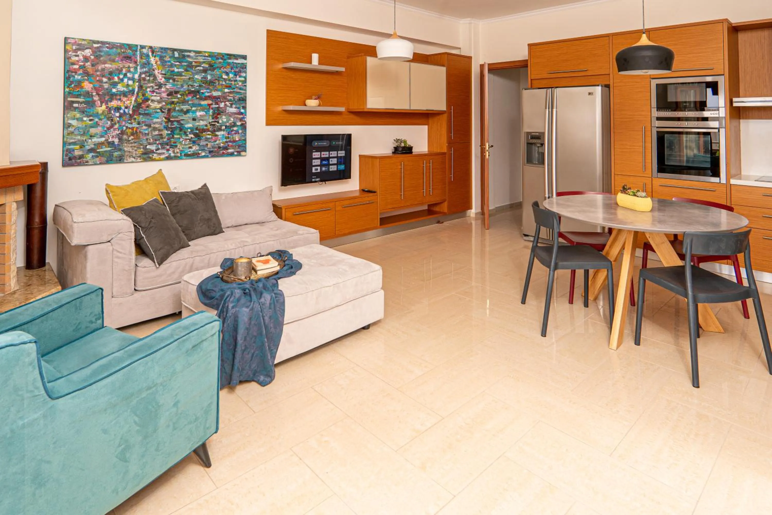 Living room in Contemporary 2 bedroom apt 5 min walk from Kissamos center