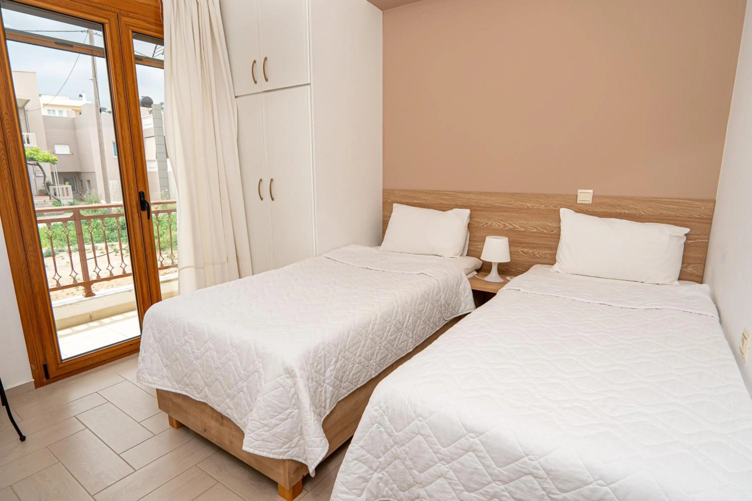 Bedroom, Bed in Contemporary 2 bedroom apt 5 min walk from Kissamos center