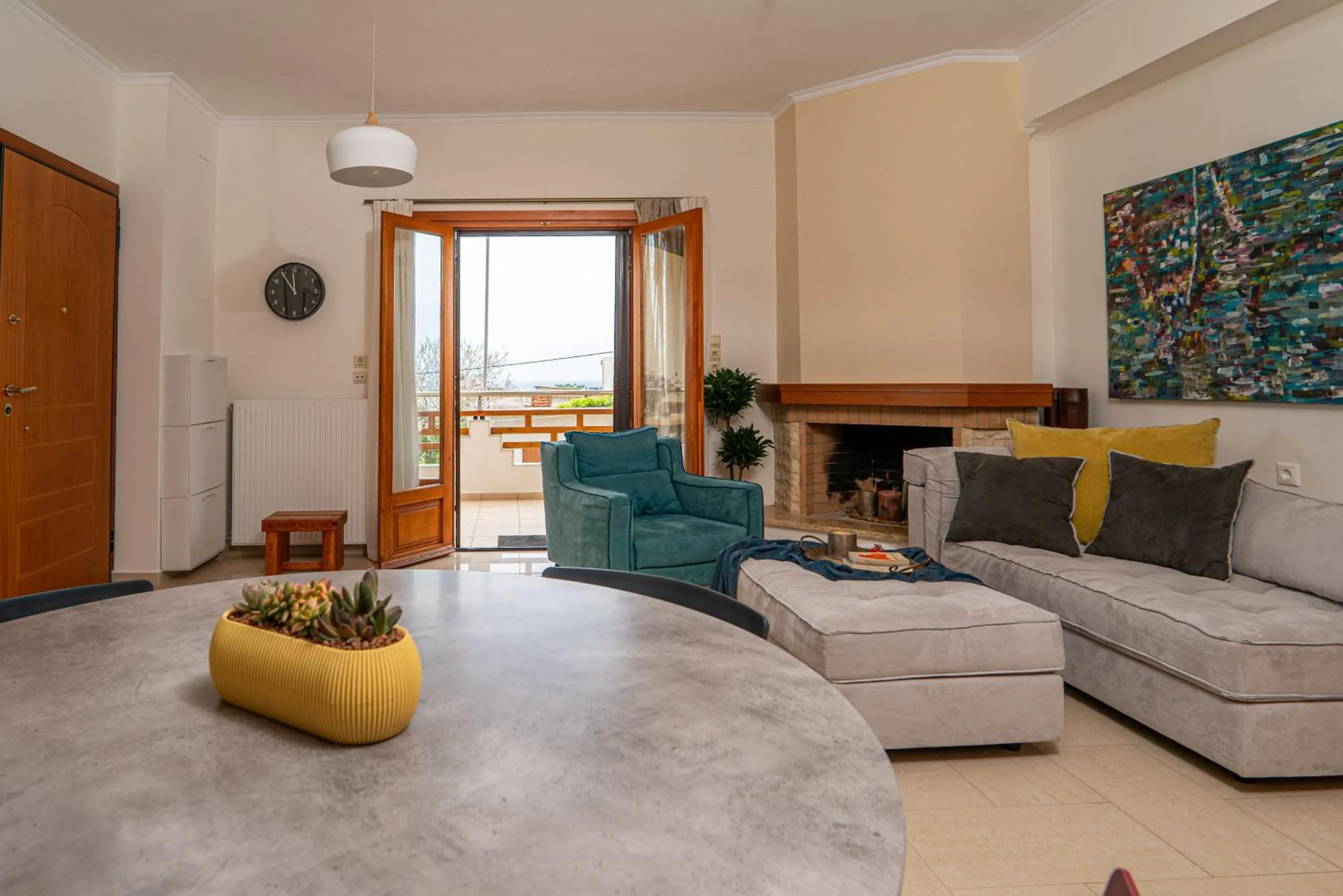 Living room in Contemporary 2 bedroom apt 5 min walk from Kissamos center