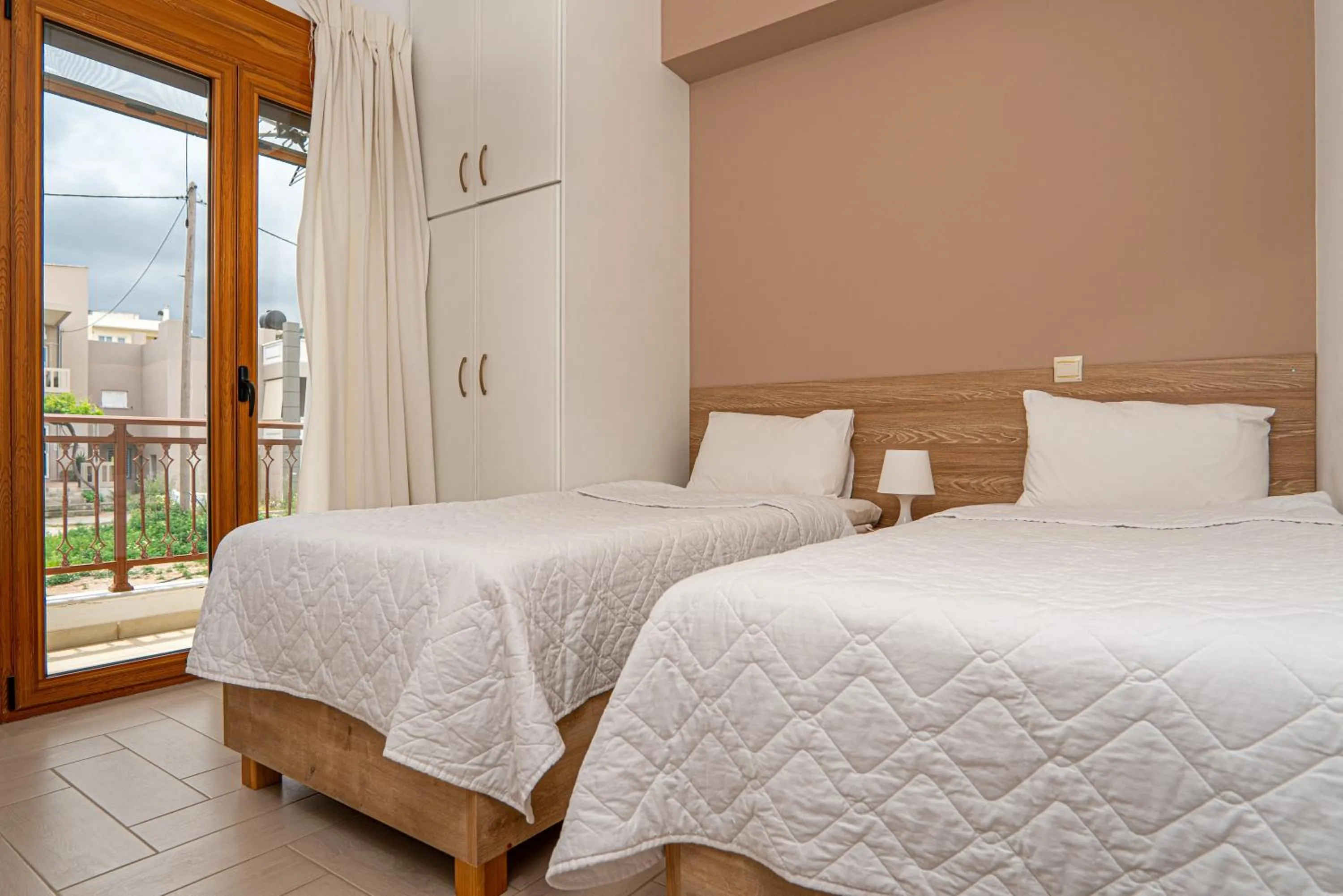 Bedroom, Bed in Contemporary 2 bedroom apt 5 min walk from Kissamos center
