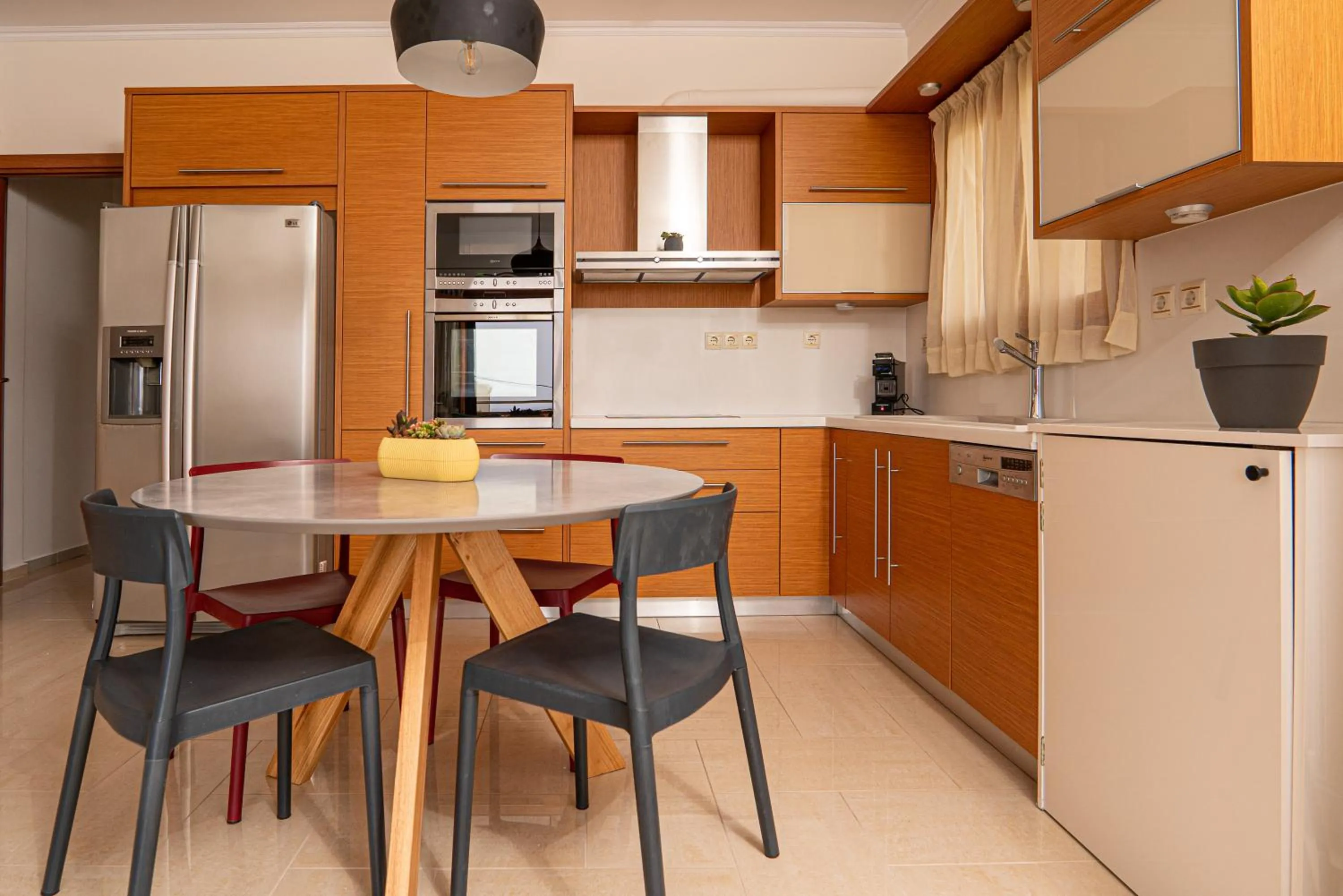 Kitchen or kitchenette in Contemporary 2 bedroom apt 5 min walk from Kissamos center