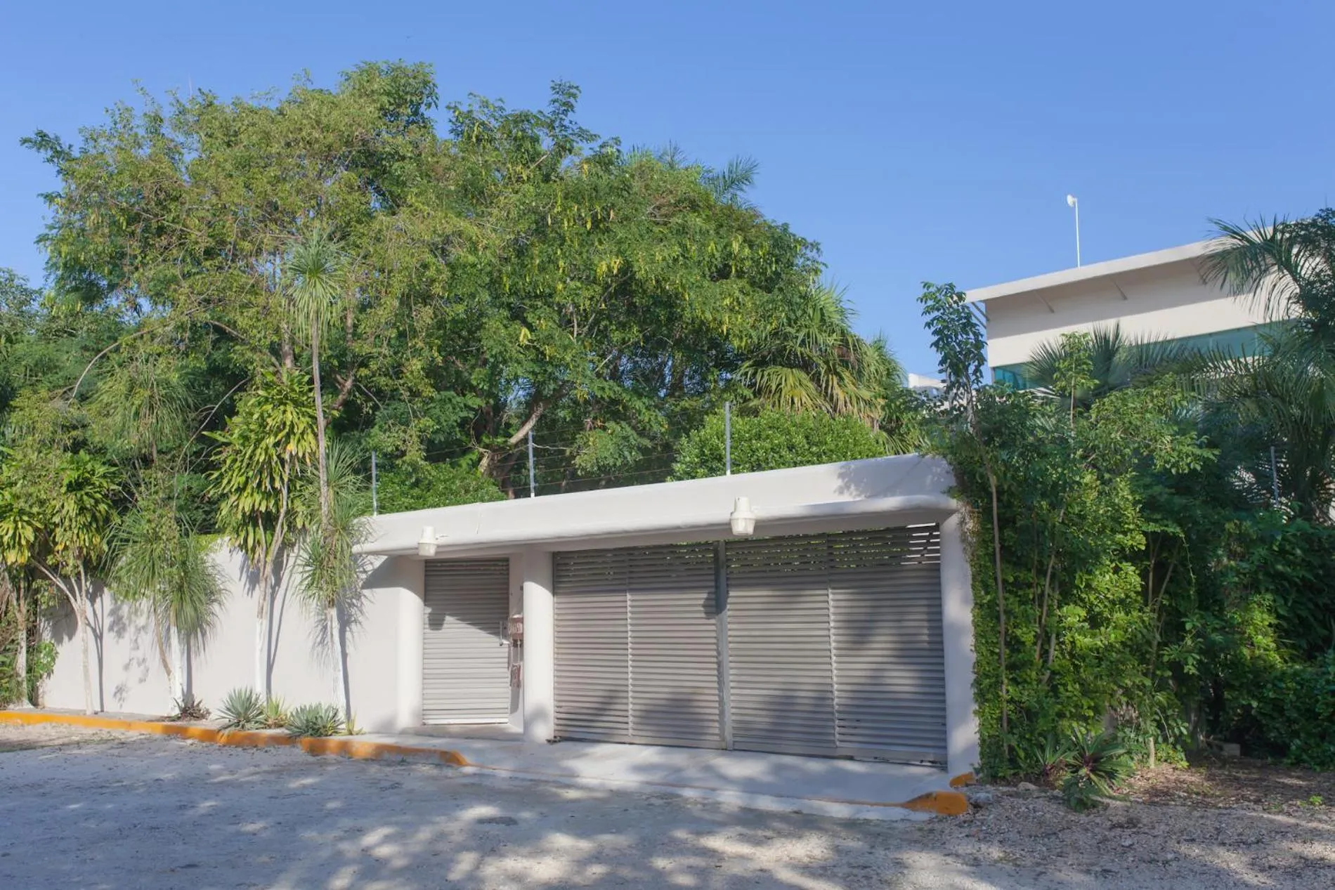 Facade/entrance in Casa la Selva