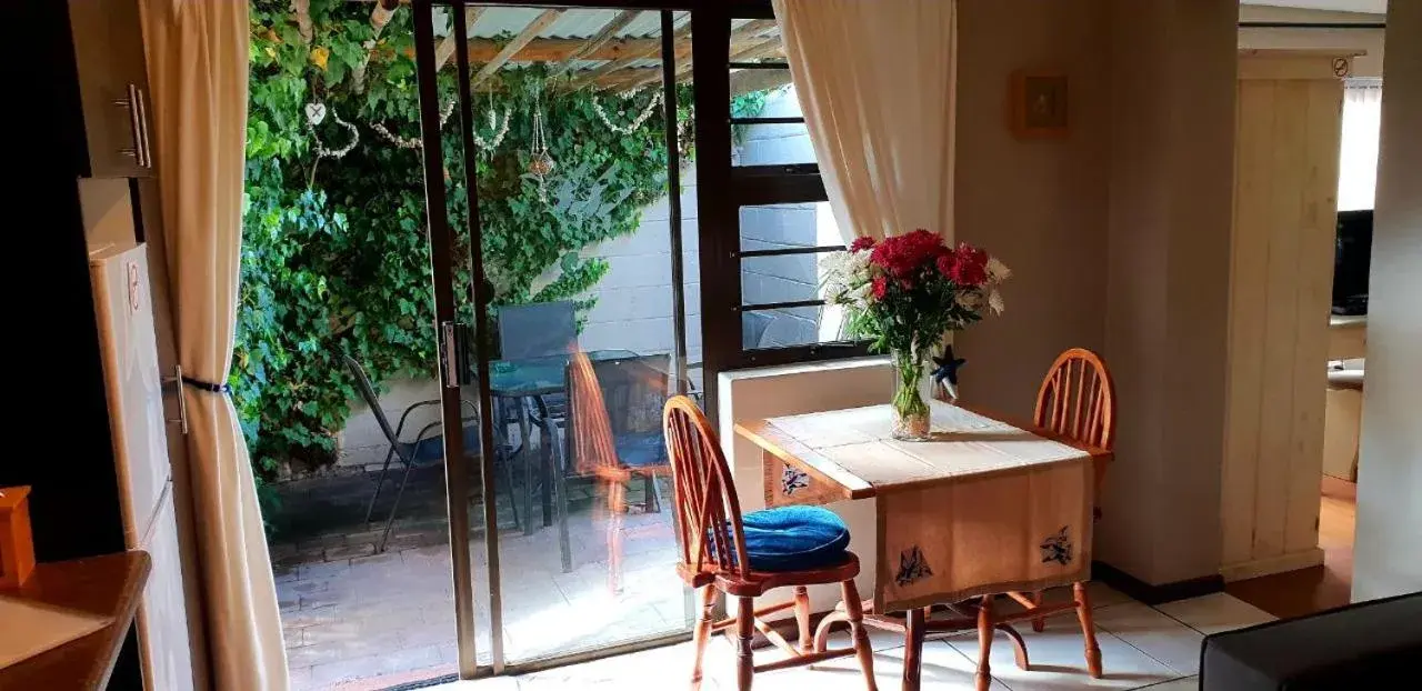 Twin/Double Room in Seagulls Guest House Twin/Double Room in Seagulls Guest House