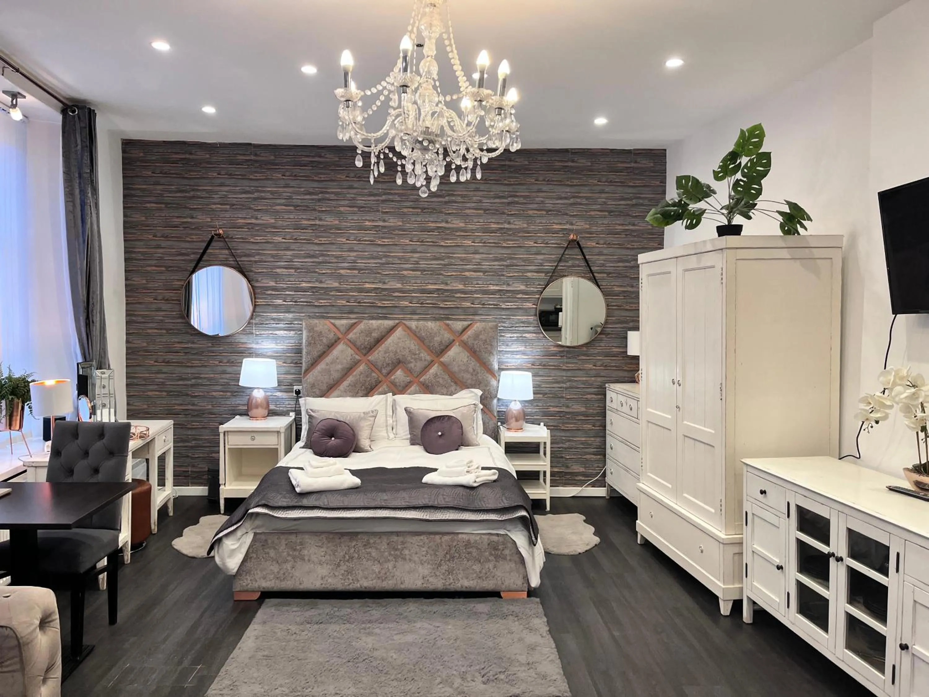 Bed in The Railway Apartments