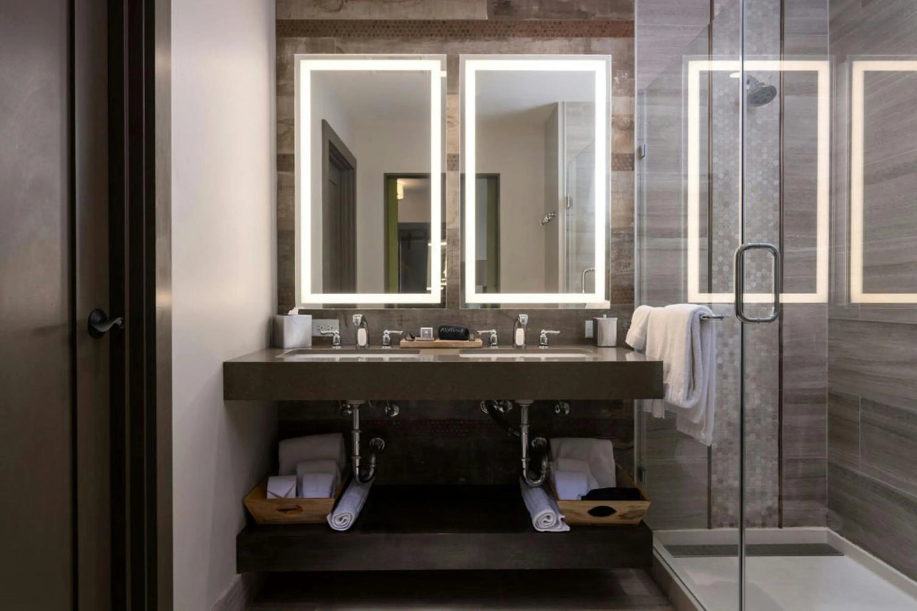 Bathroom in The Stella Hotel, Autograph Collection