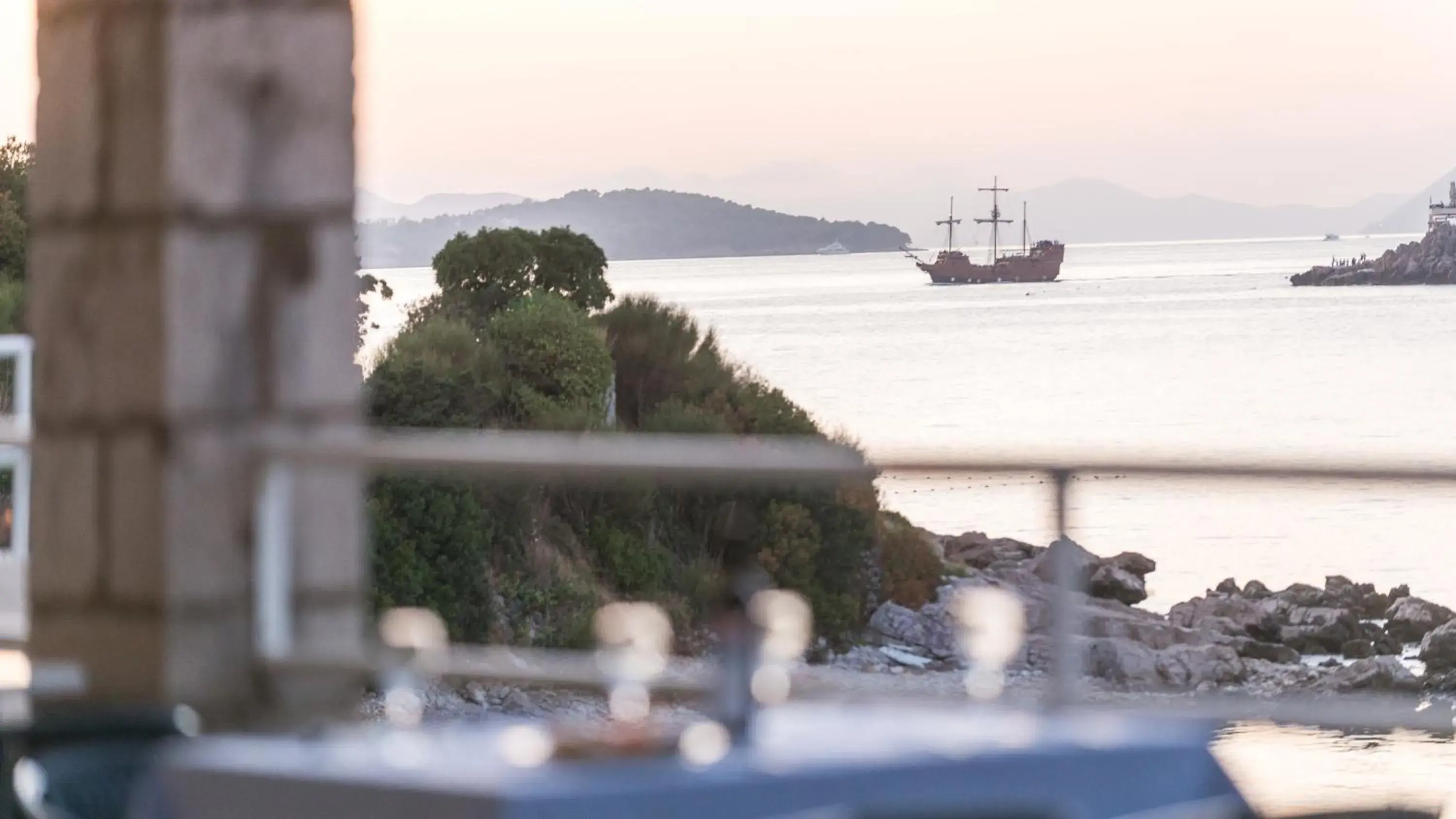 Restaurant/places to eat in Hotel Vis Restaurant/places to eat in Hotel Vis