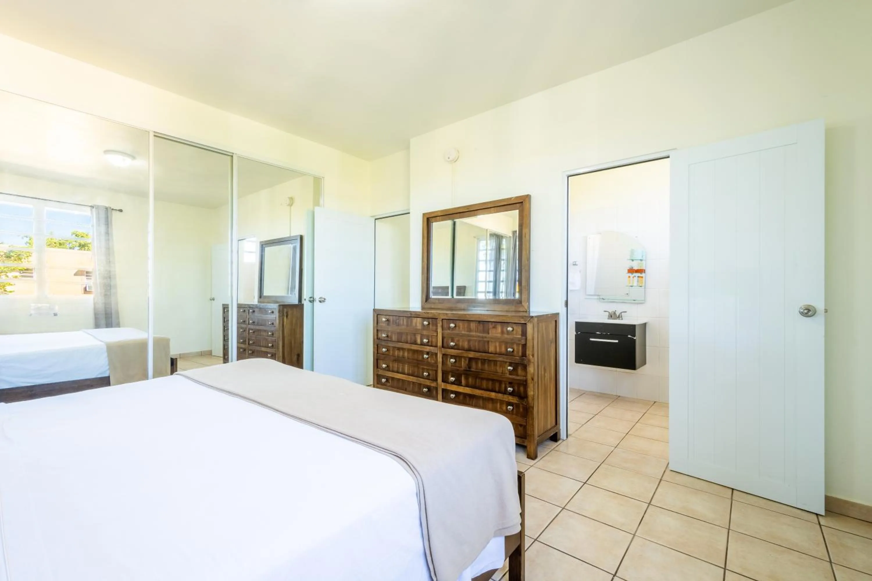 Bed in West Coast Inn's