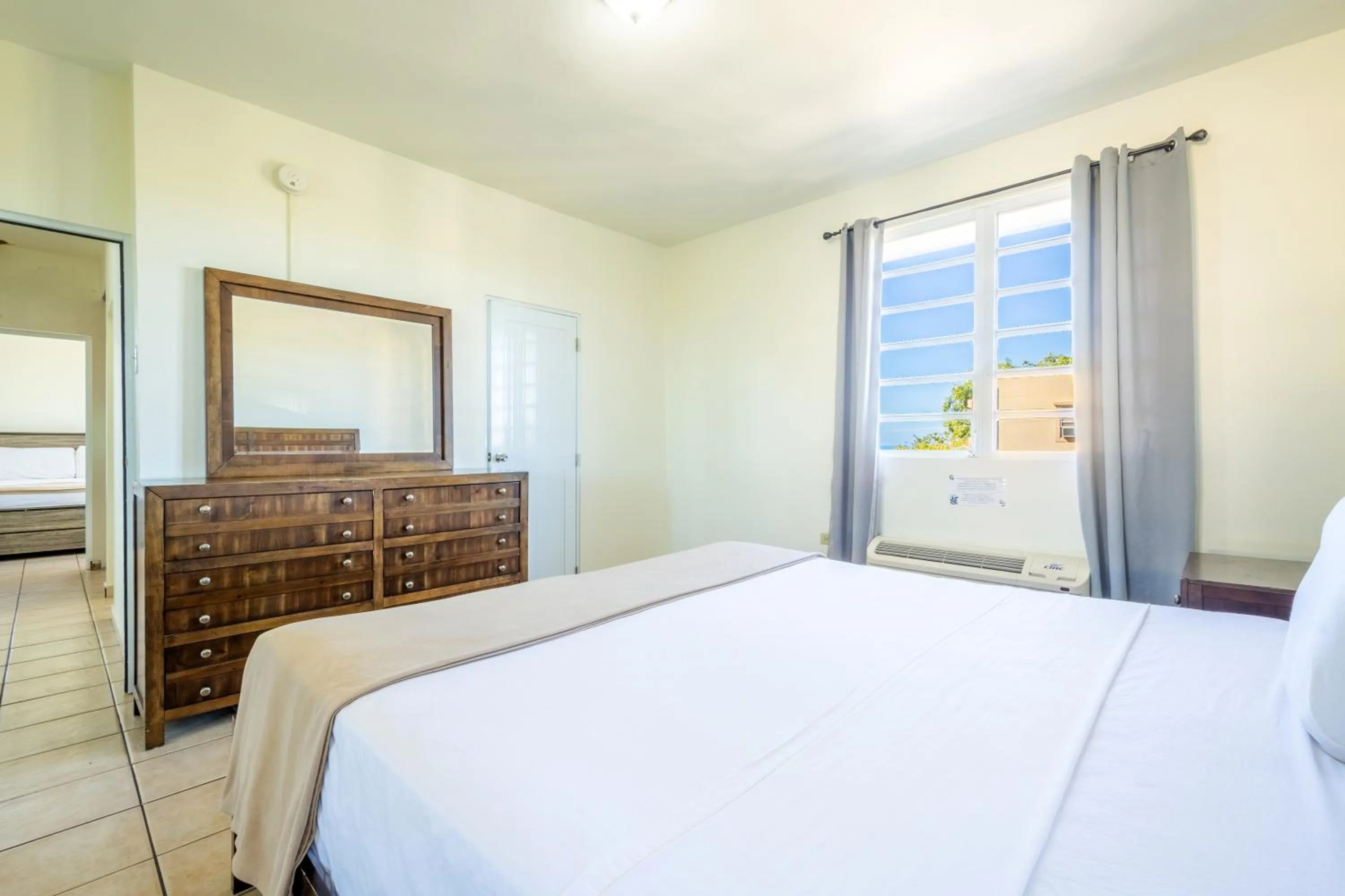 Bed in West Coast Inn's