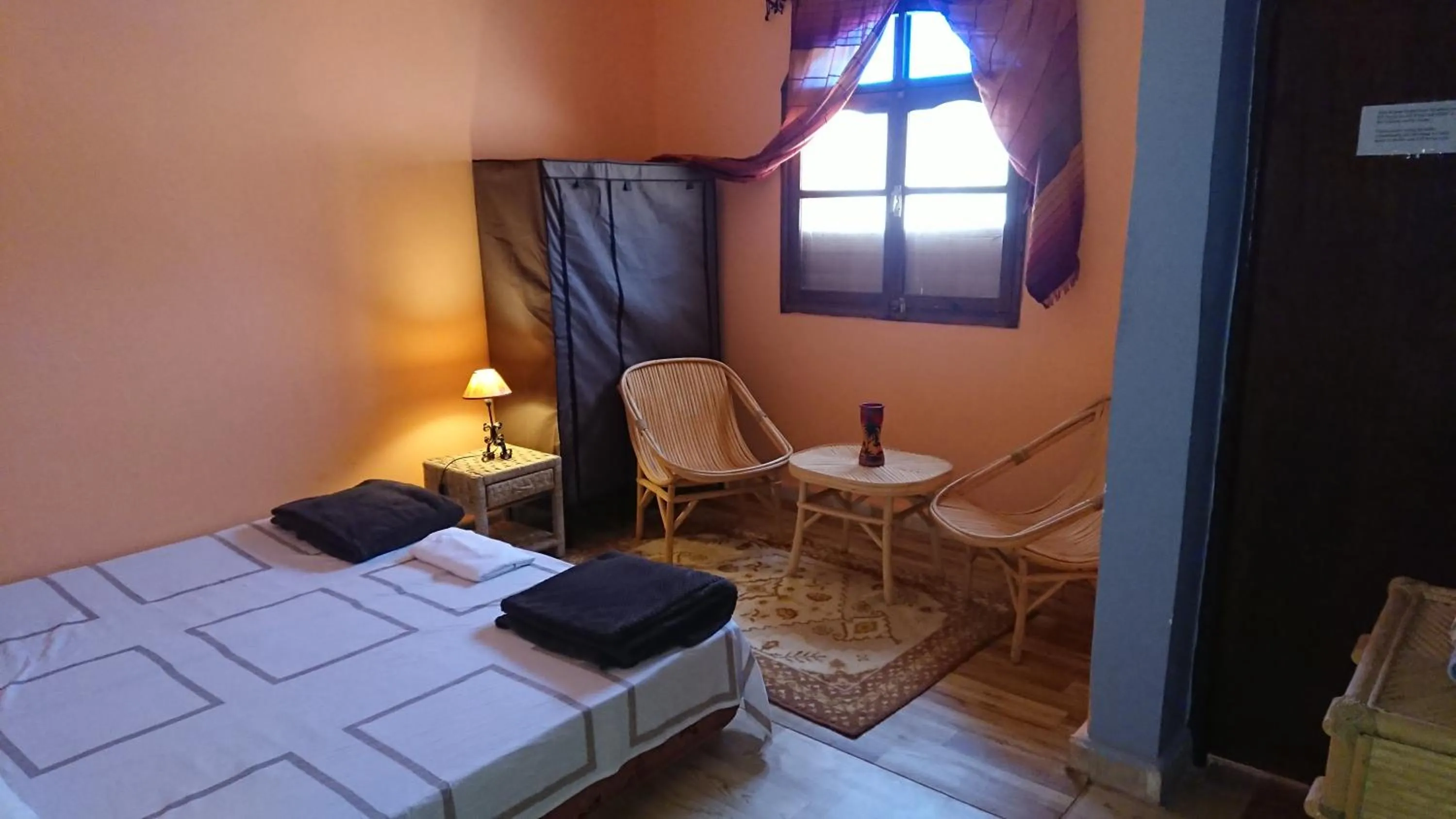 Bed in Aziki