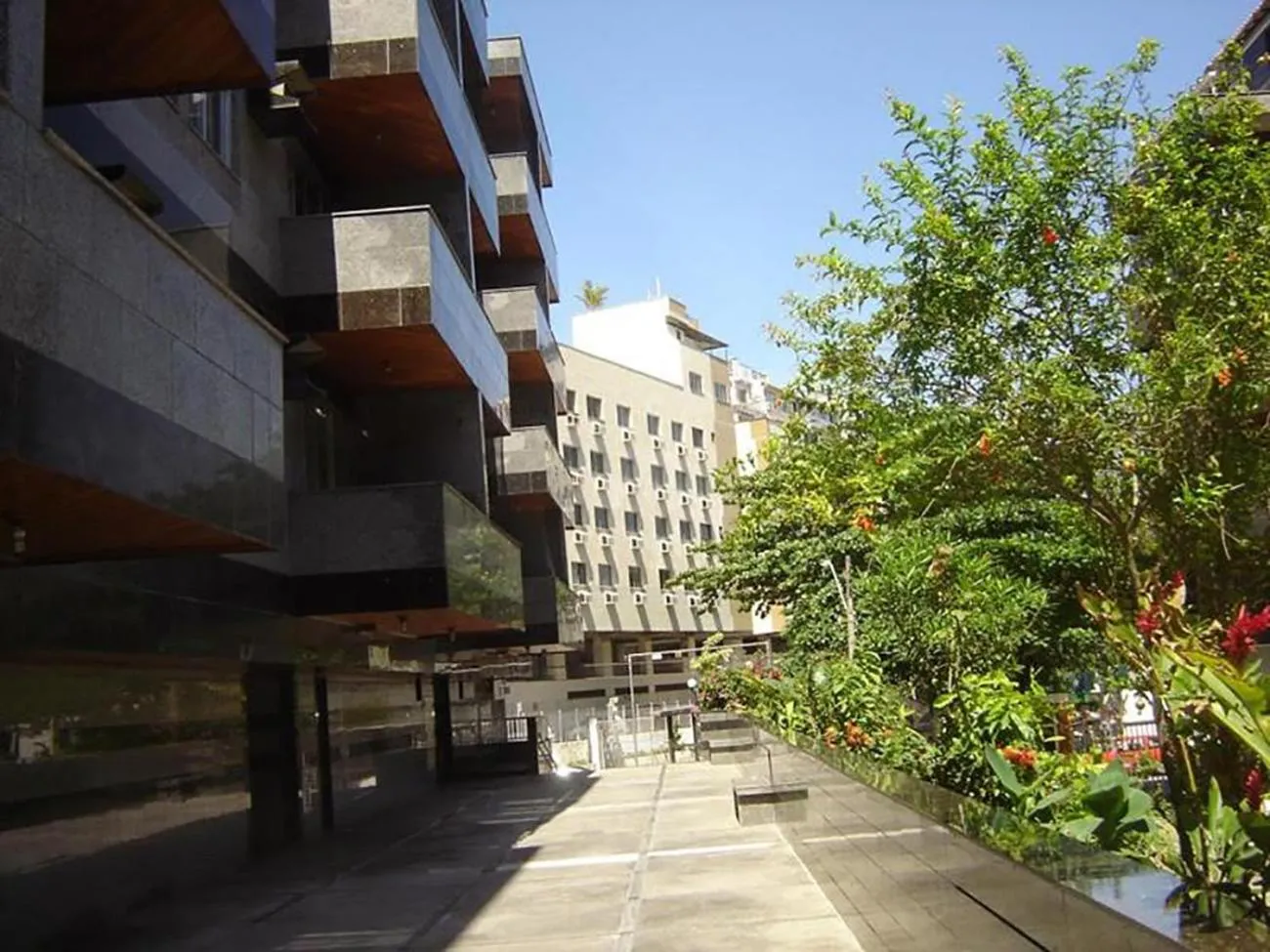 Property building in Apto Temporada Cabo Frio