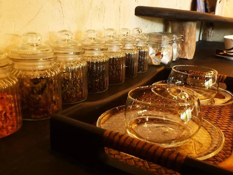 Decorative detail in Taketomijima Akaneya