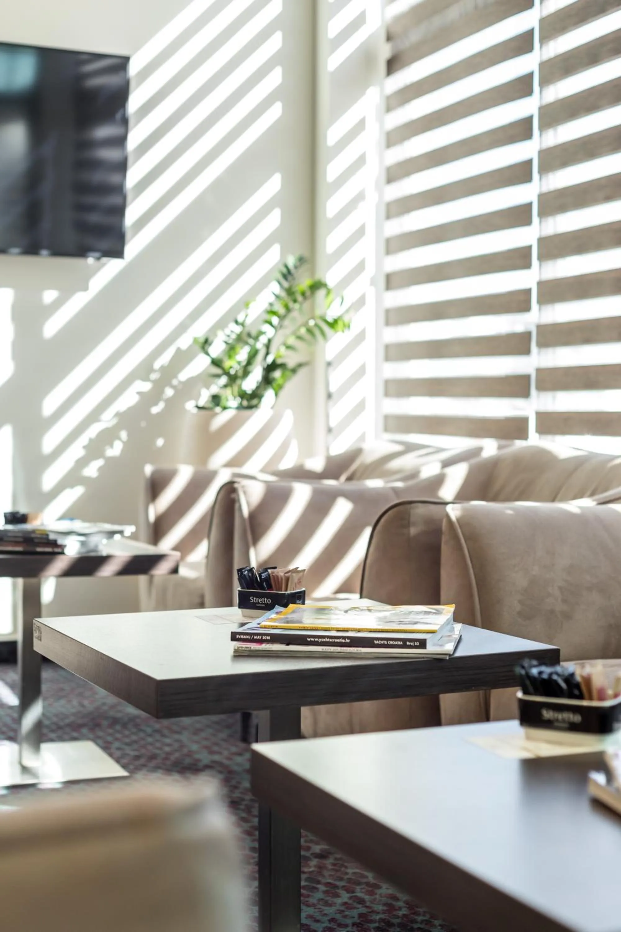 Property building in Hotel Mondo