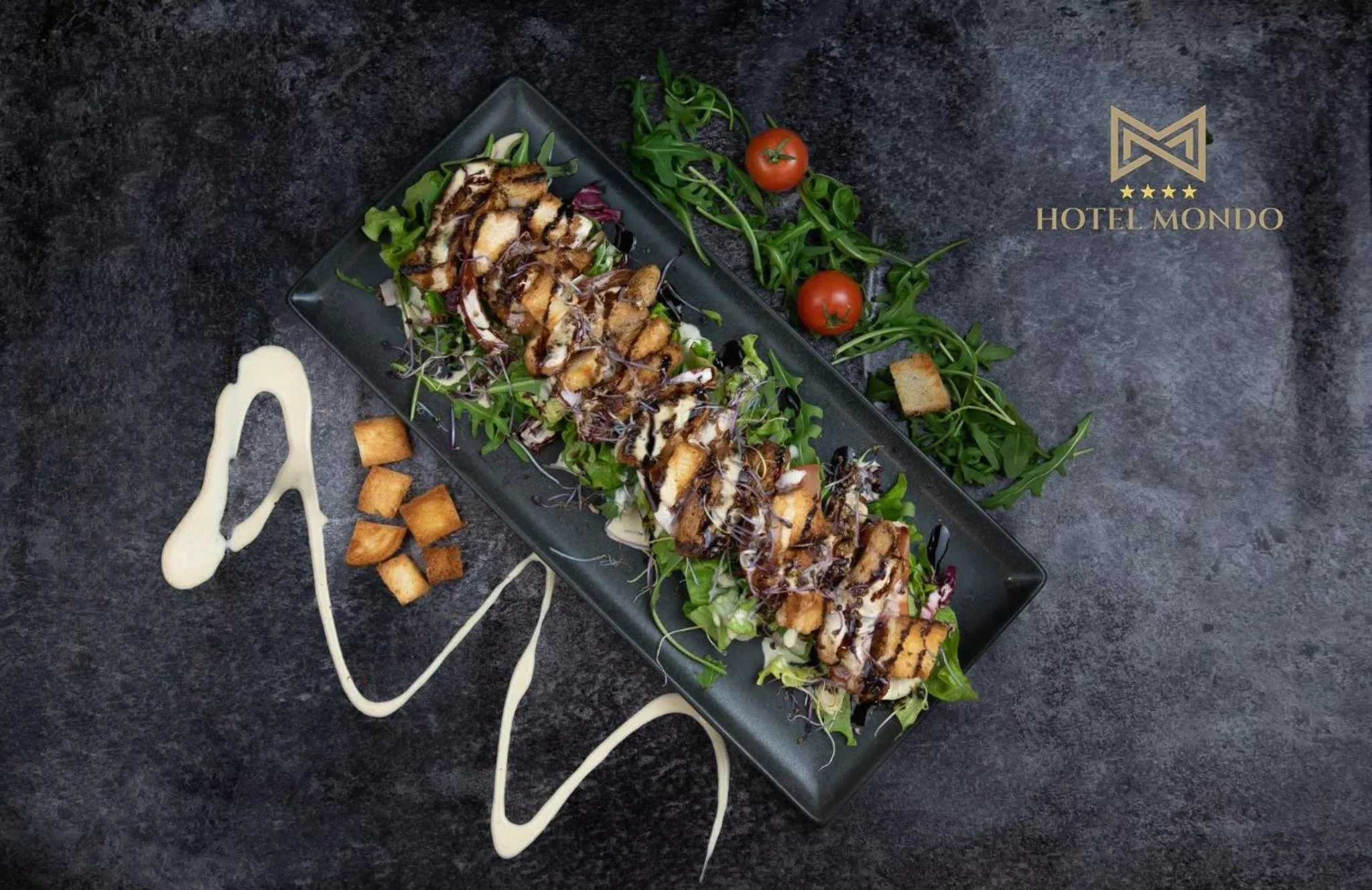 Restaurant/places to eat in Hotel Mondo