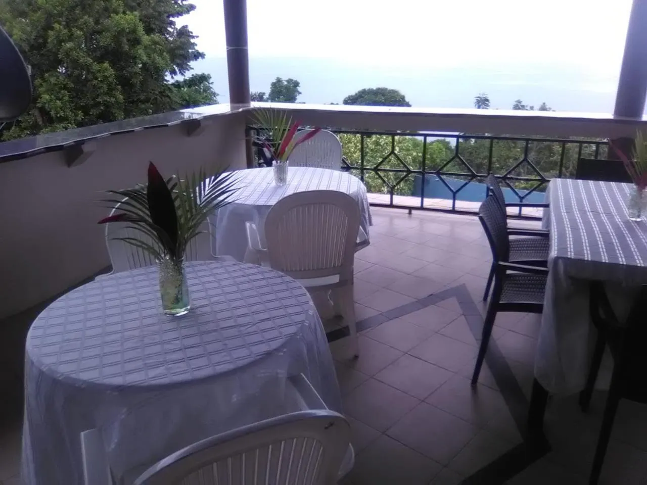 Restaurant/places to eat in Boutique B&B at Stone Village