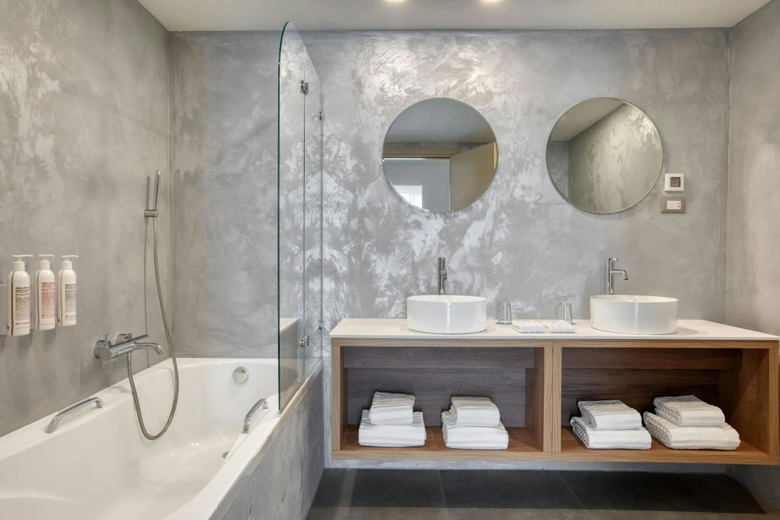 Bathroom in Le Meridien Lav Split