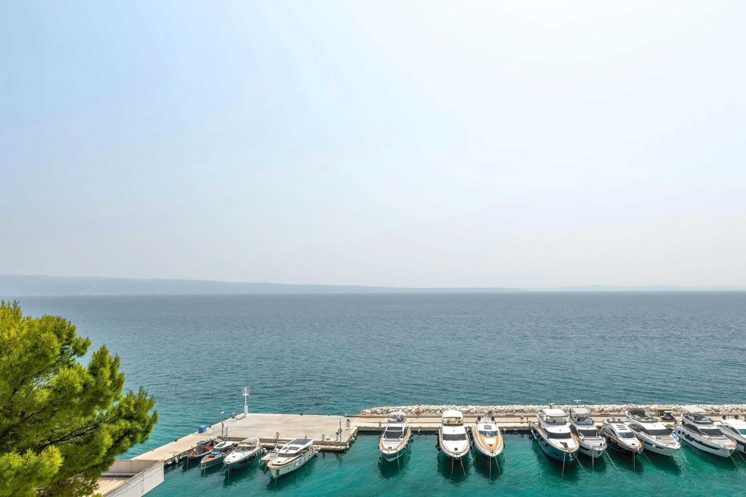 Photo of the whole room in Le Meridien Lav Split