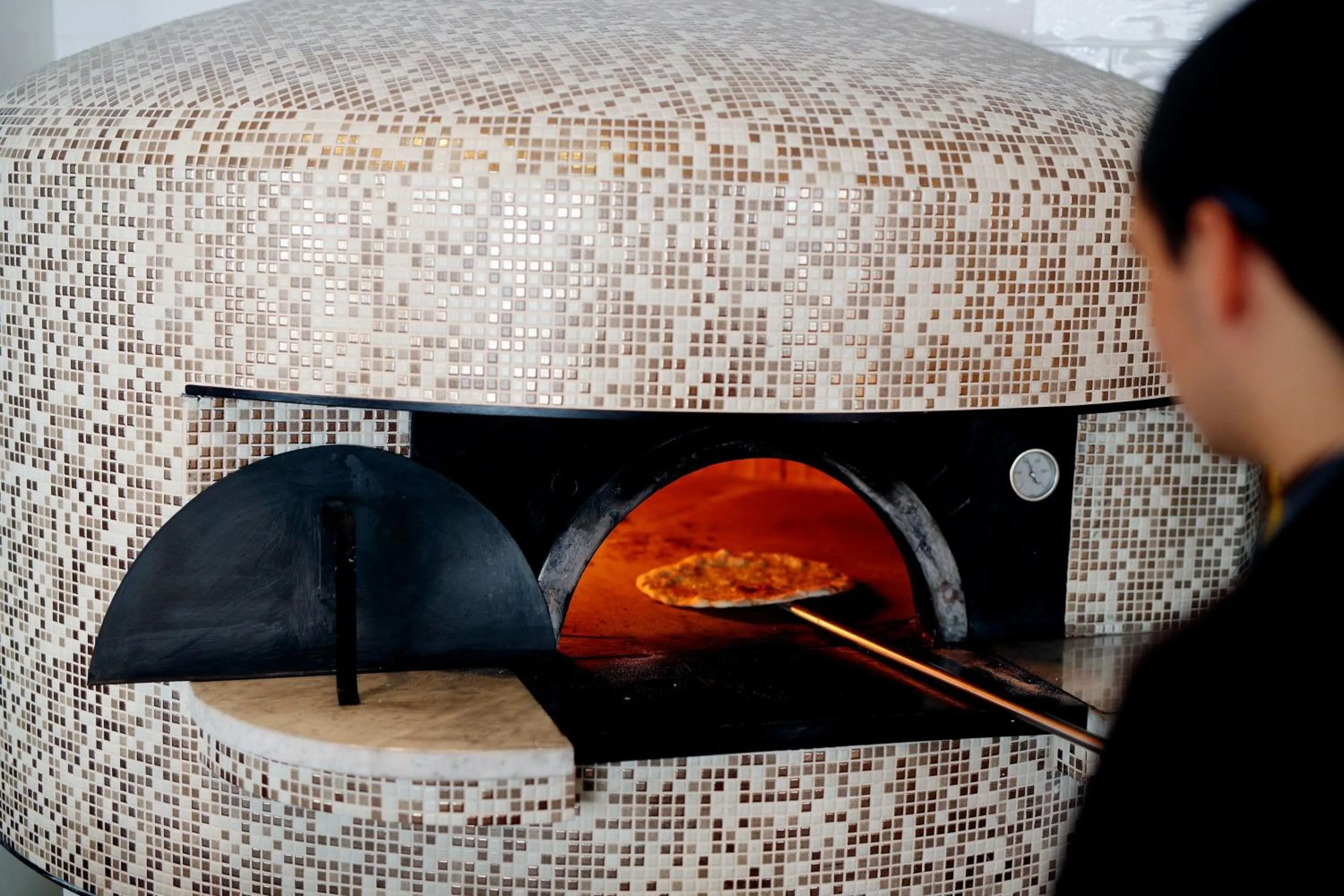 Restaurant/places to eat in Le Meridien Lav Split