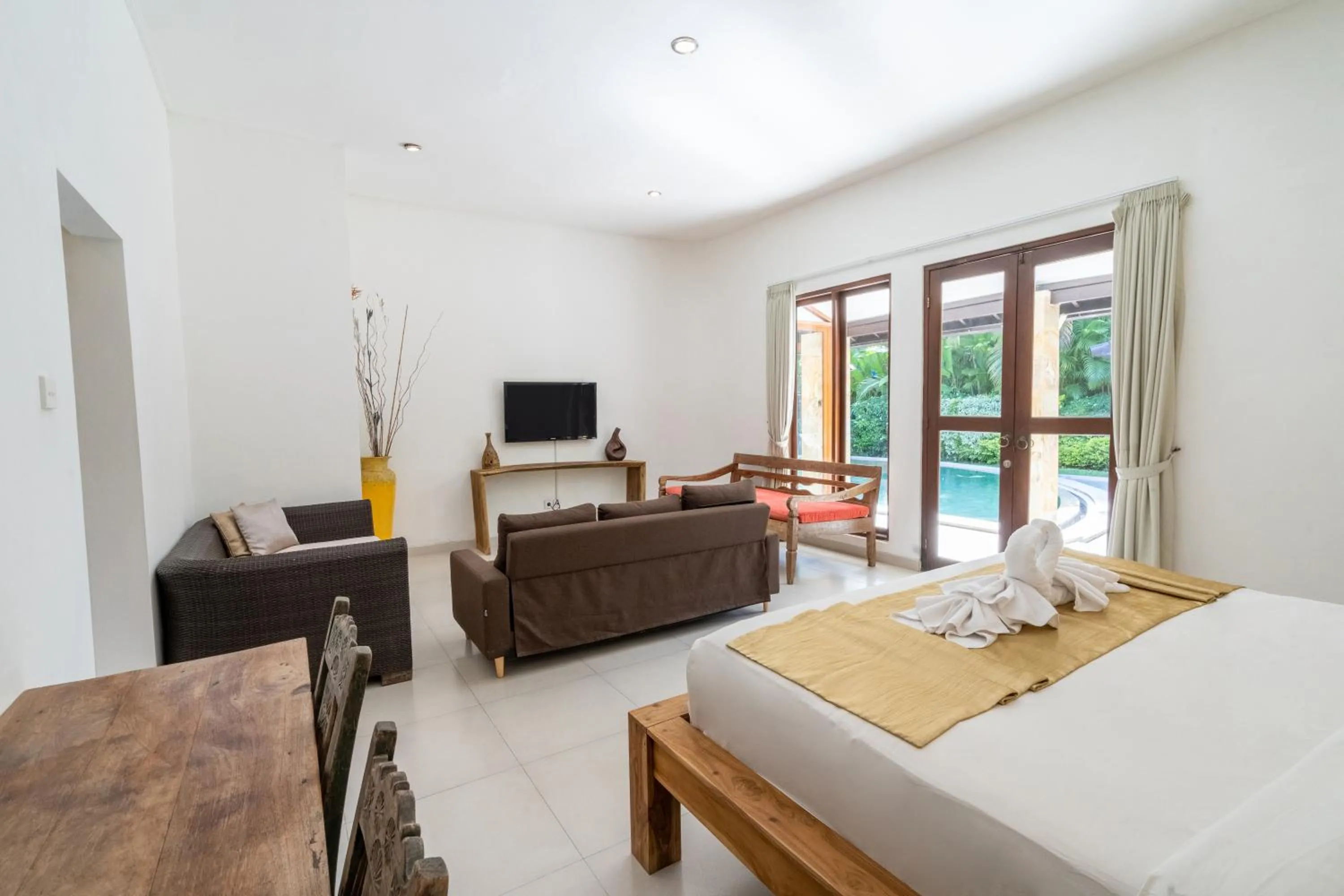 Bed in Villa Aveli Seminyak by Best Deals Asia Hospitality