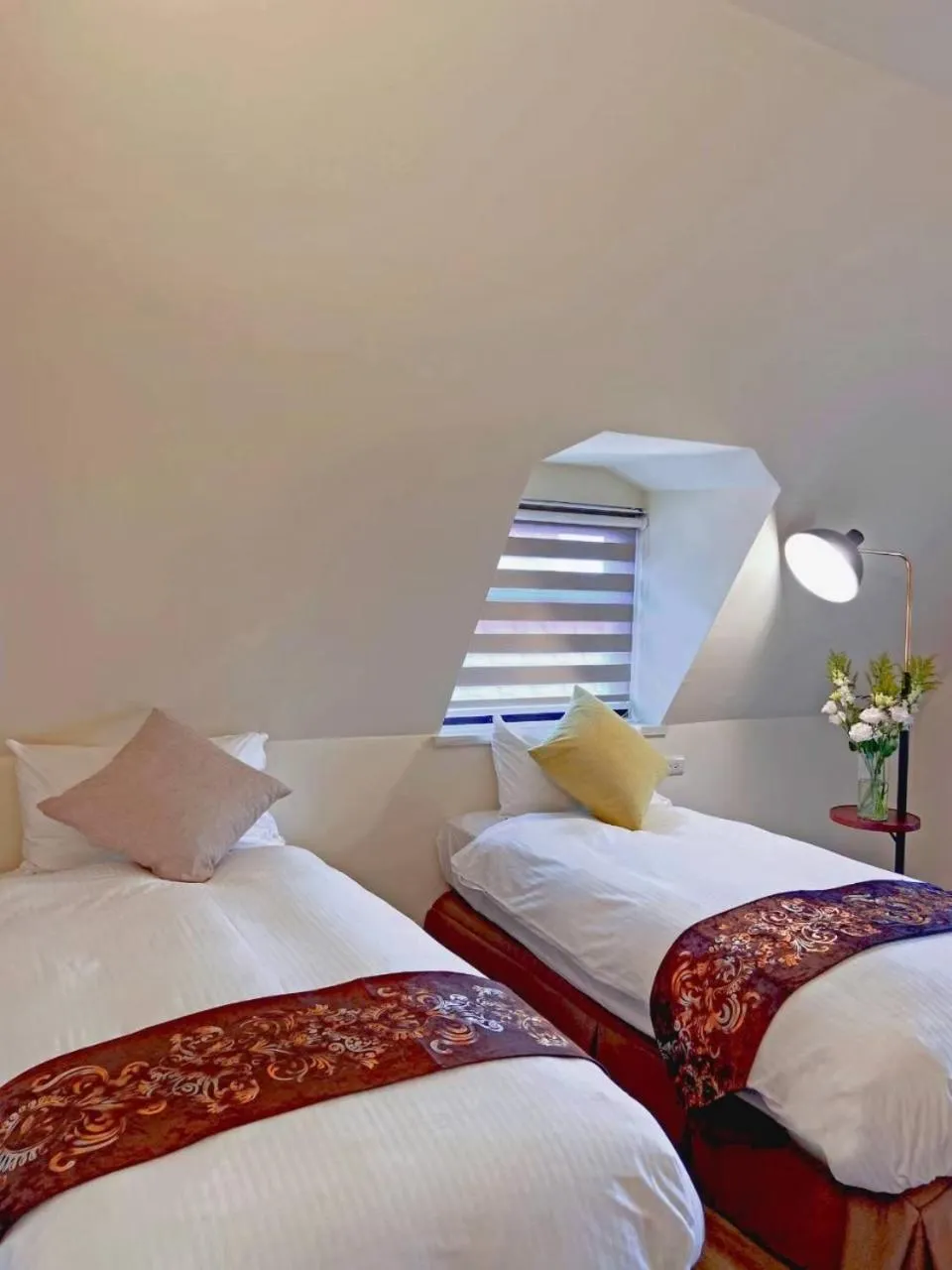 Bed in Hoya Spa Hotel