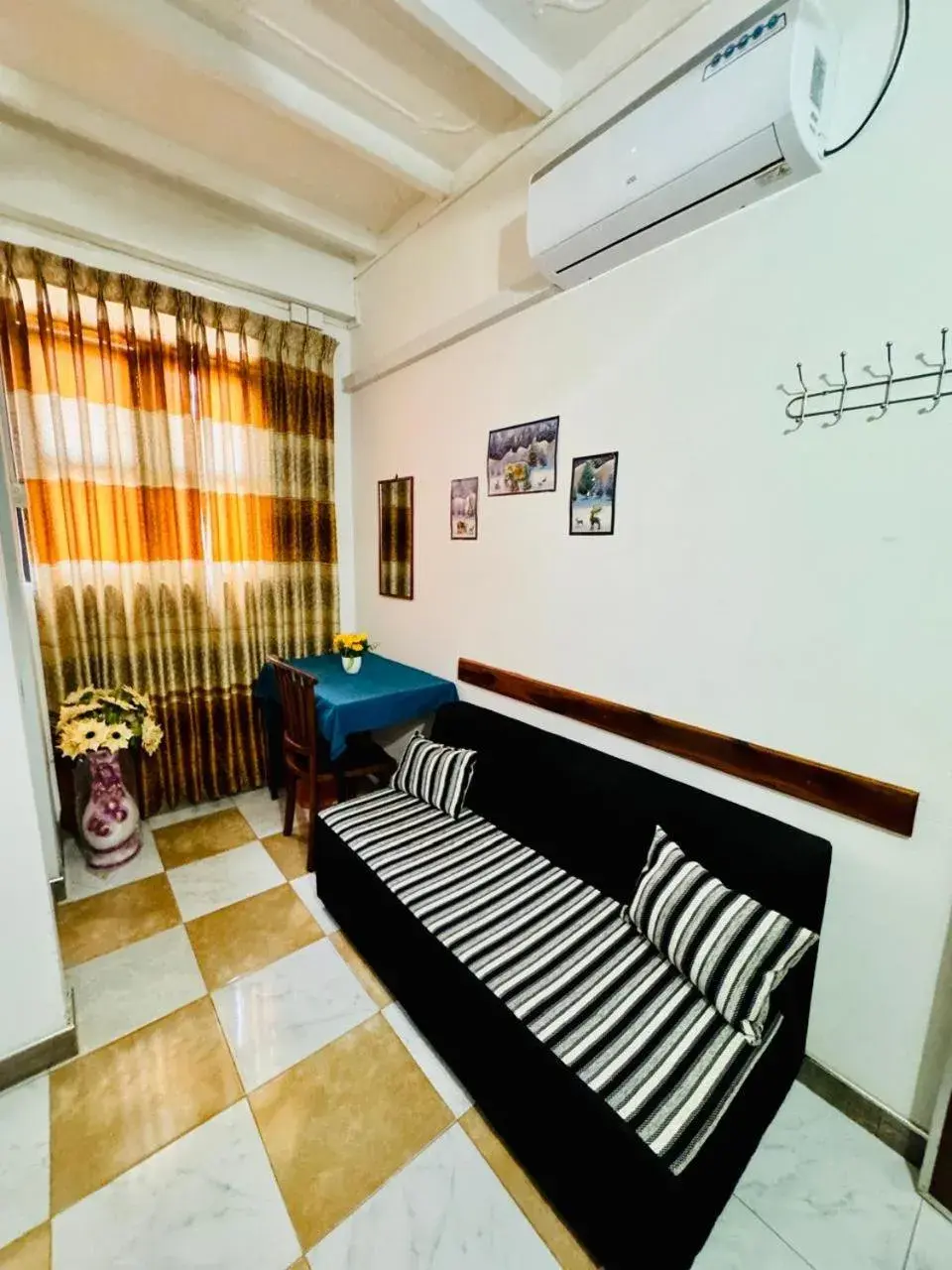 air conditioner, Bed in Dambulla Tourist Resort air conditioner, Bed in Dambulla Tourist Resort