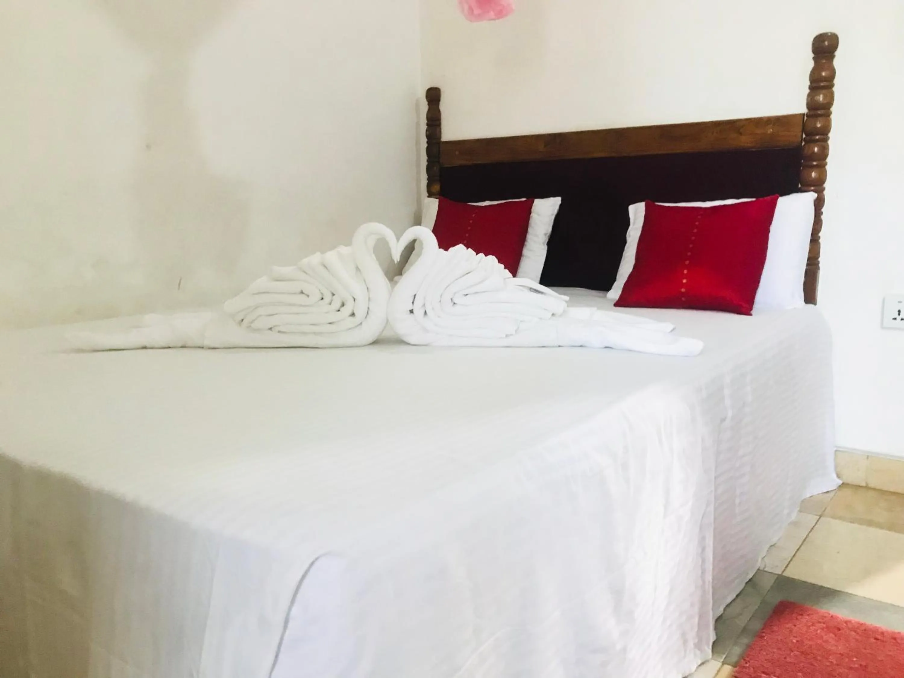 Bed in Dambulla Tourist Resort