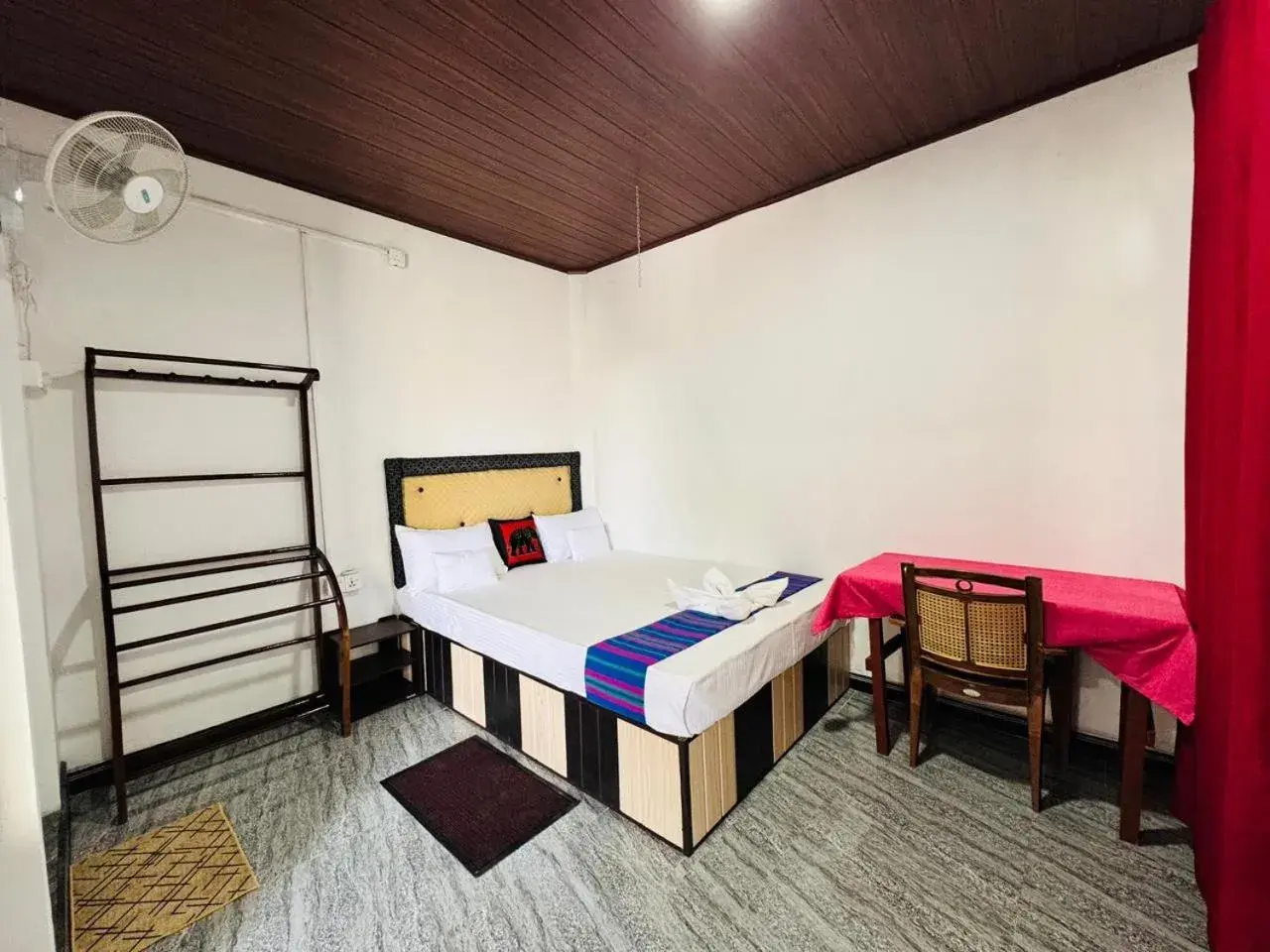 Bed in Dambulla Tourist Resort Bed in Dambulla Tourist Resort