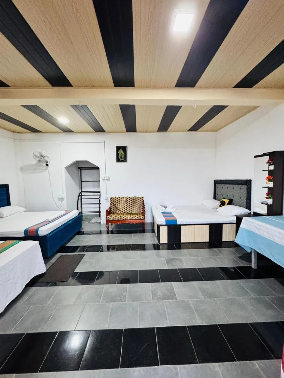 Bed in Dambulla Tourist Resort