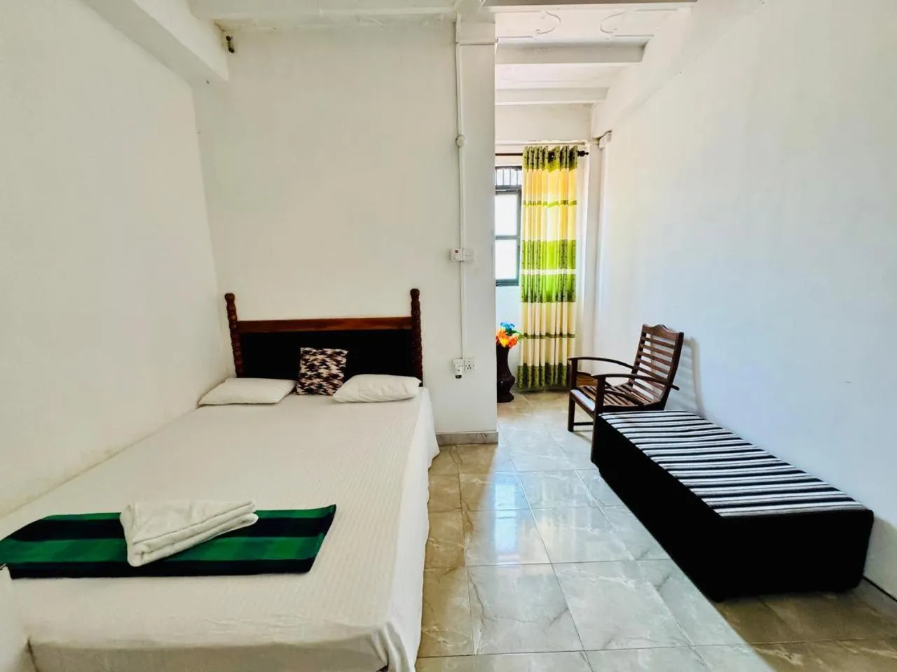 Bed in Dambulla Tourist Resort