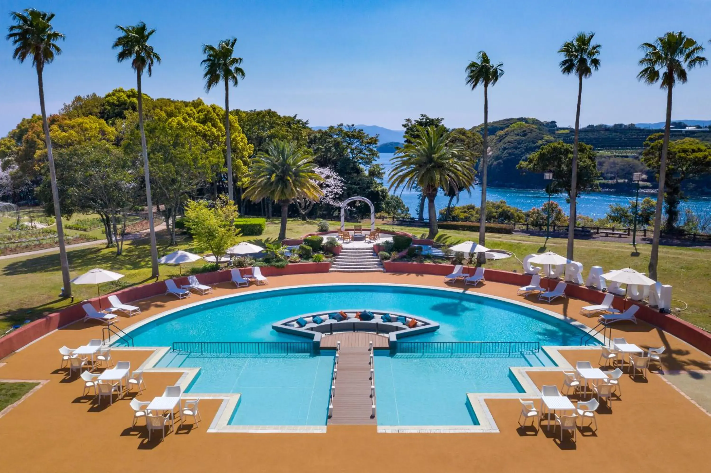 Pool view in Ooedo Onsen Monogatari Premium Saikaibashi Pool view in Ooedo Onsen Monogatari Premium Saikaibashi