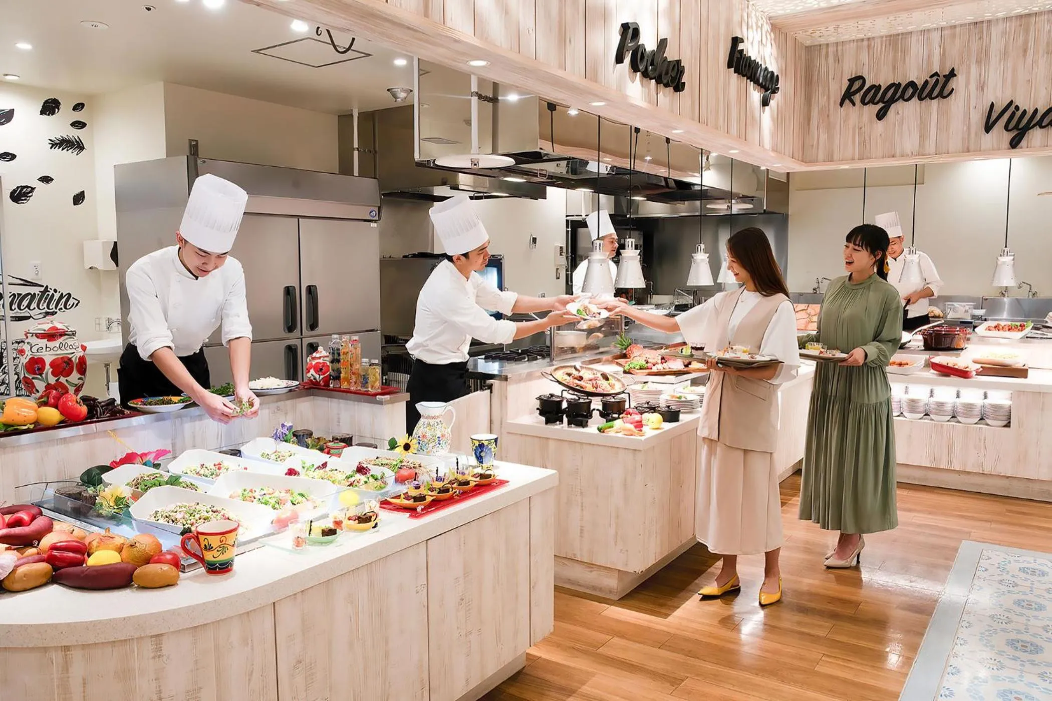 Restaurant/places to eat in Ooedo Onsen Monogatari Premium Saikaibashi