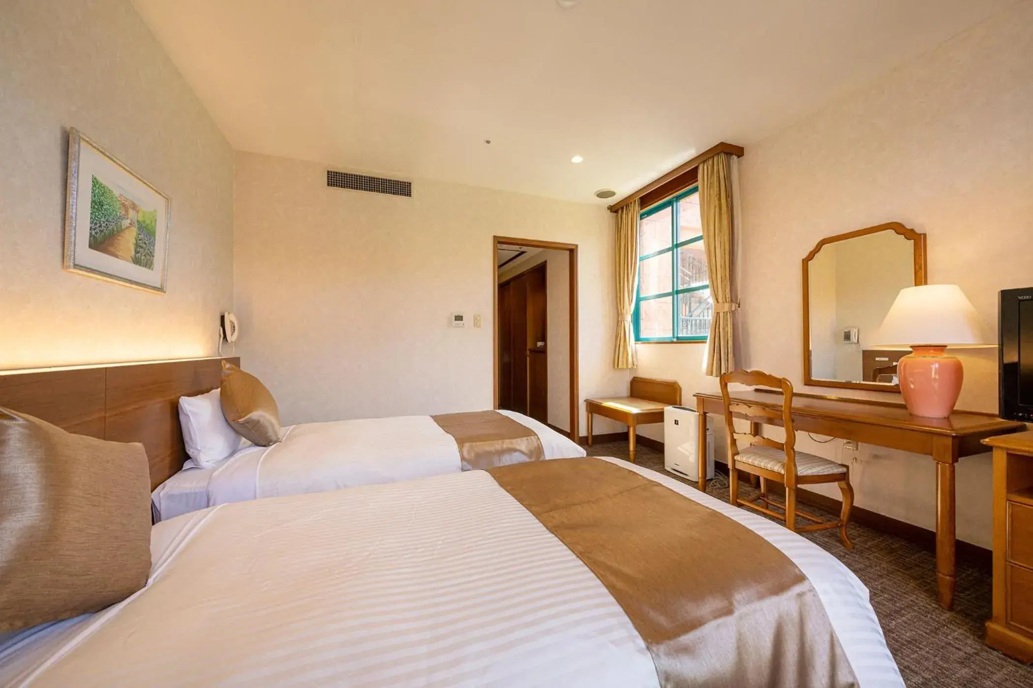 Photo of the whole room, Bed in Ooedo Onsen Monogatari Premium Saikaibashi Photo of the whole room, Bed in Ooedo Onsen Monogatari Premium Saikaibashi