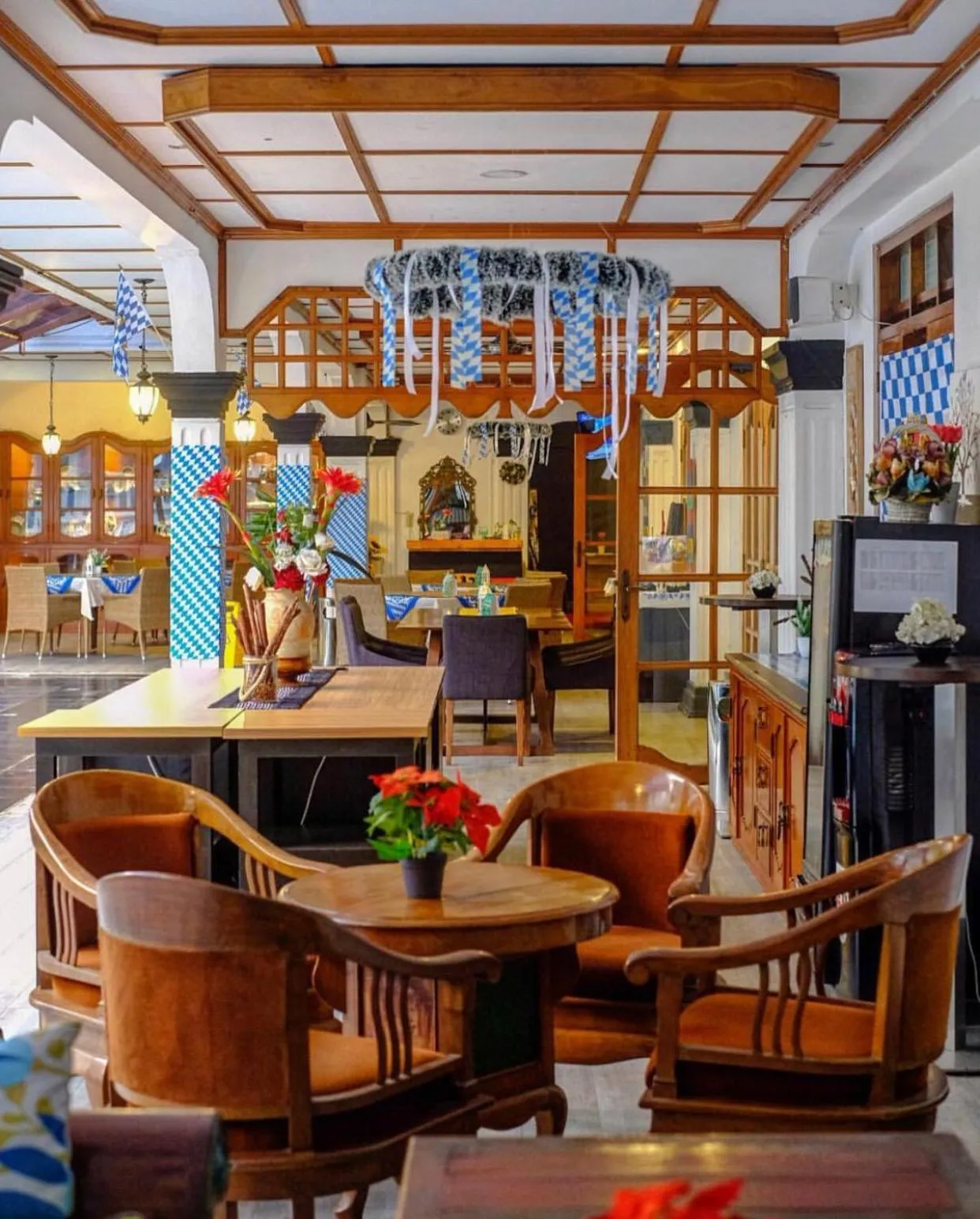 Restaurant/places to eat in Raintree Boutique Villa & Gallery