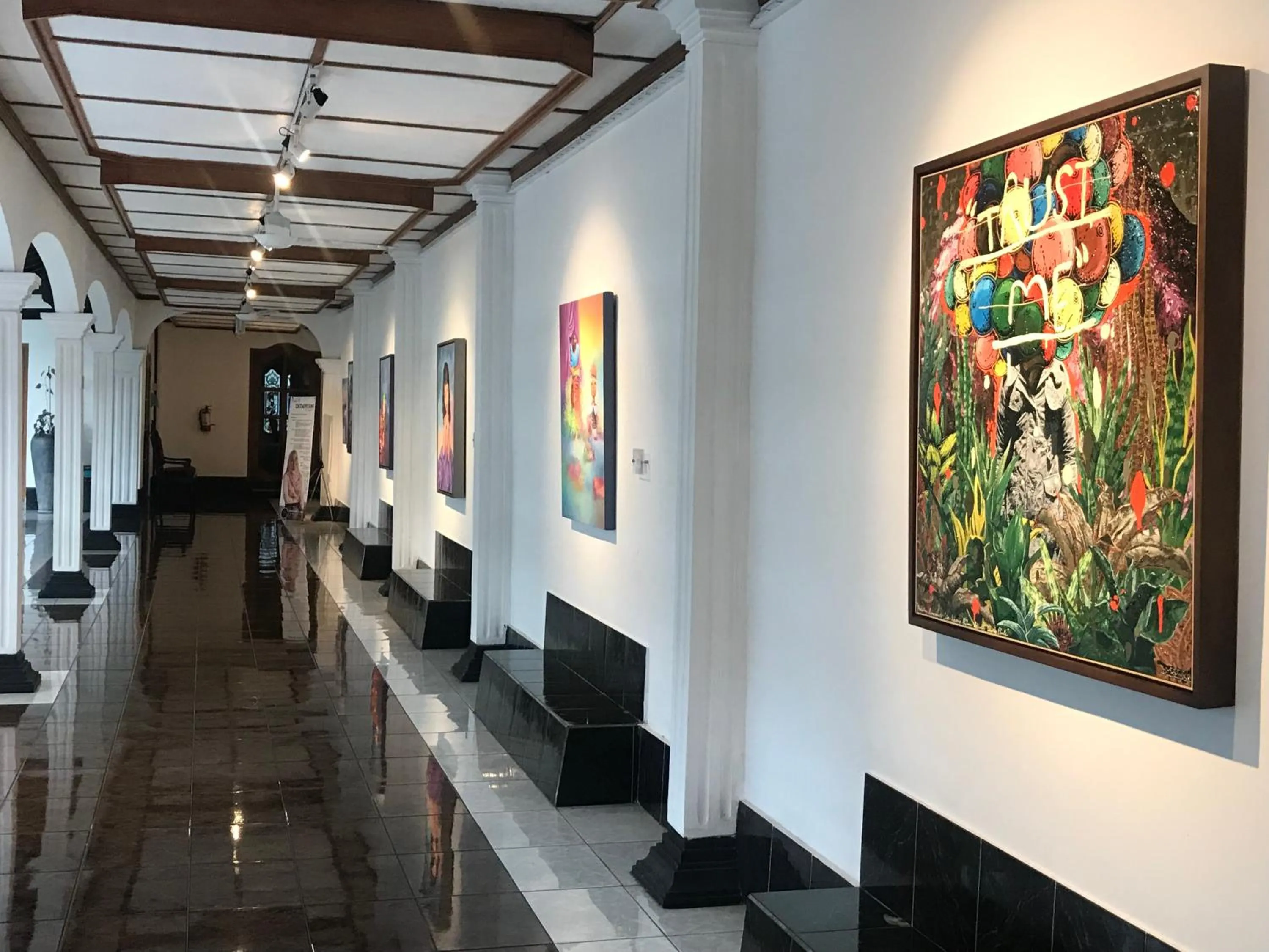 Area and facilities in Raintree Boutique Villa & Gallery