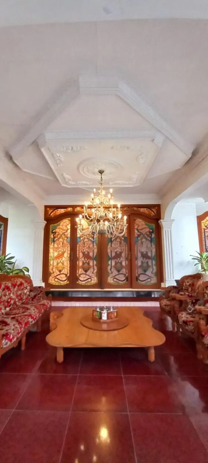 Raintree Boutique Villa & Gallery