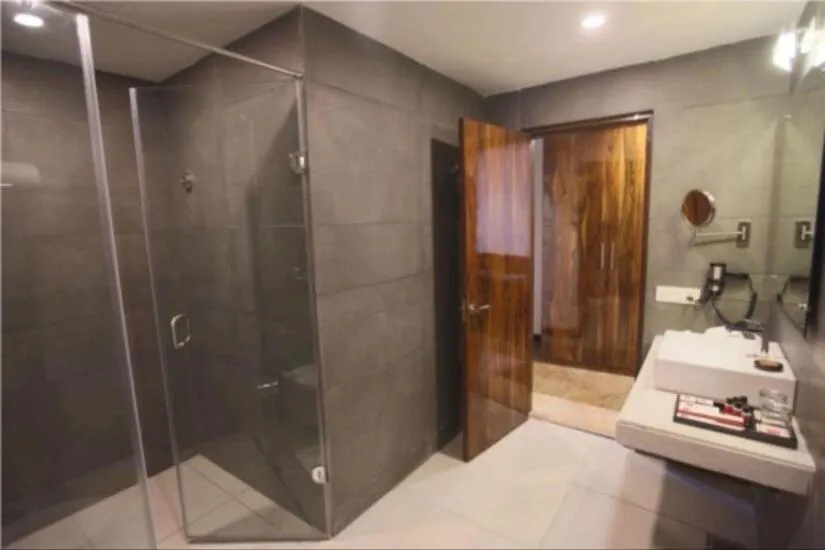 Bathroom in Ana Clarks Inn, Panchkula