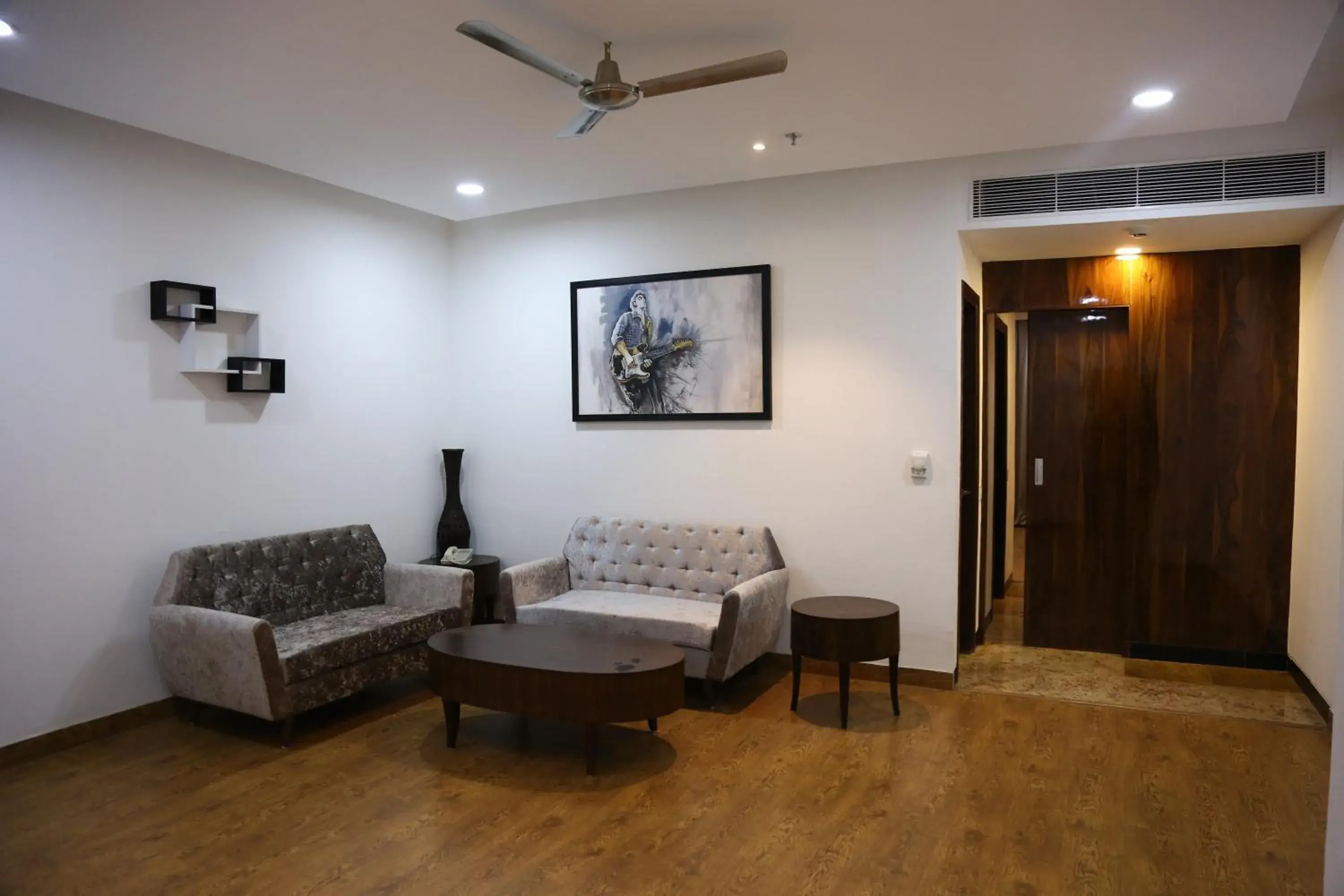 Living room in Ana Clarks Inn, Panchkula Living room in Ana Clarks Inn, Panchkula