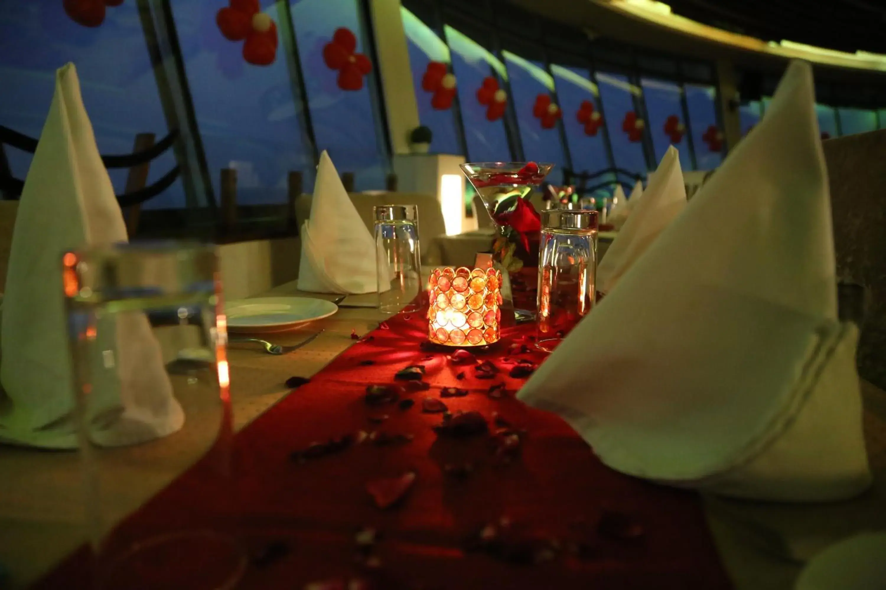 Restaurant/places to eat in Ana Clarks Inn, Panchkula Restaurant/places to eat in Ana Clarks Inn, Panchkula