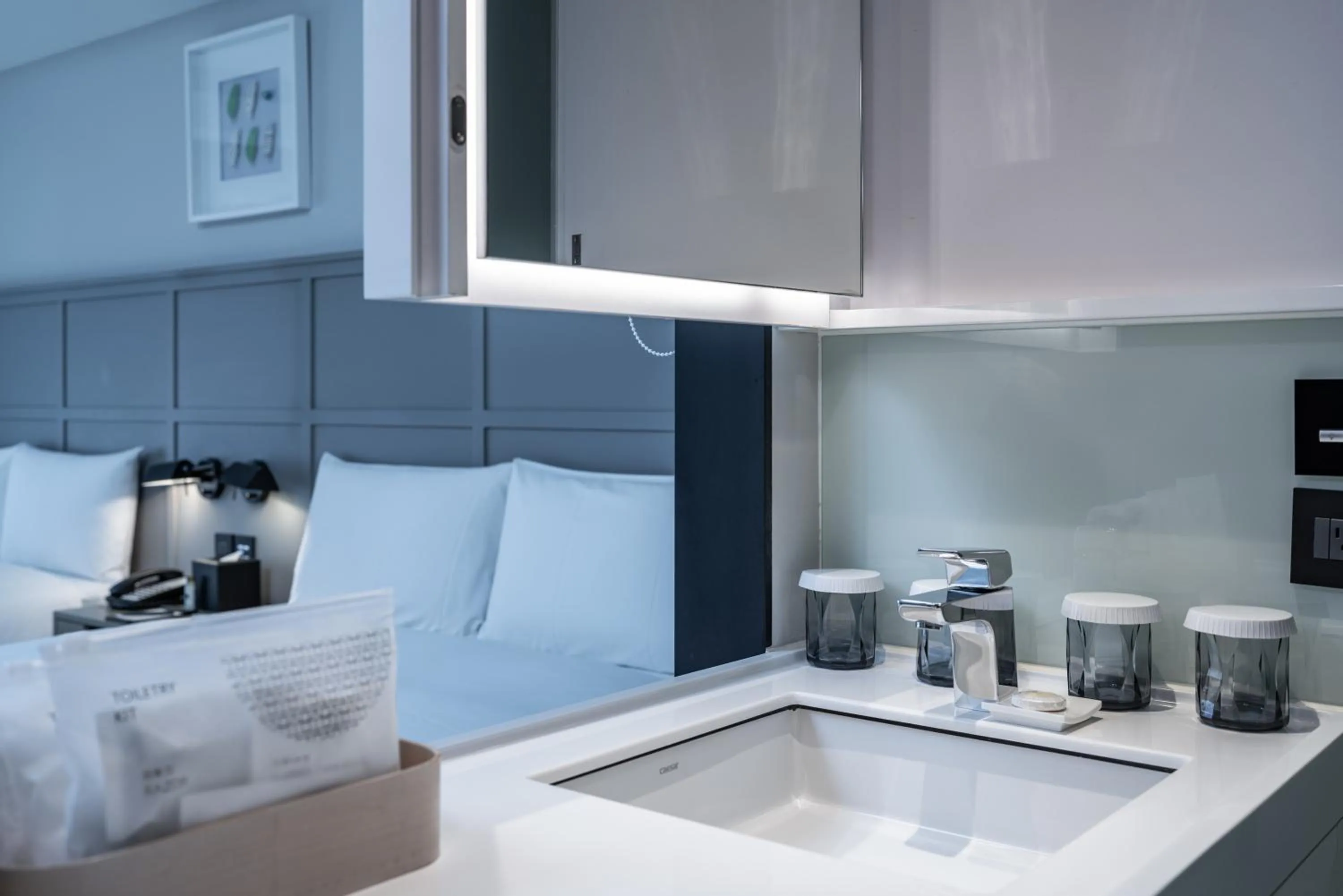 Photo of the whole room, Bed in Greet Inn