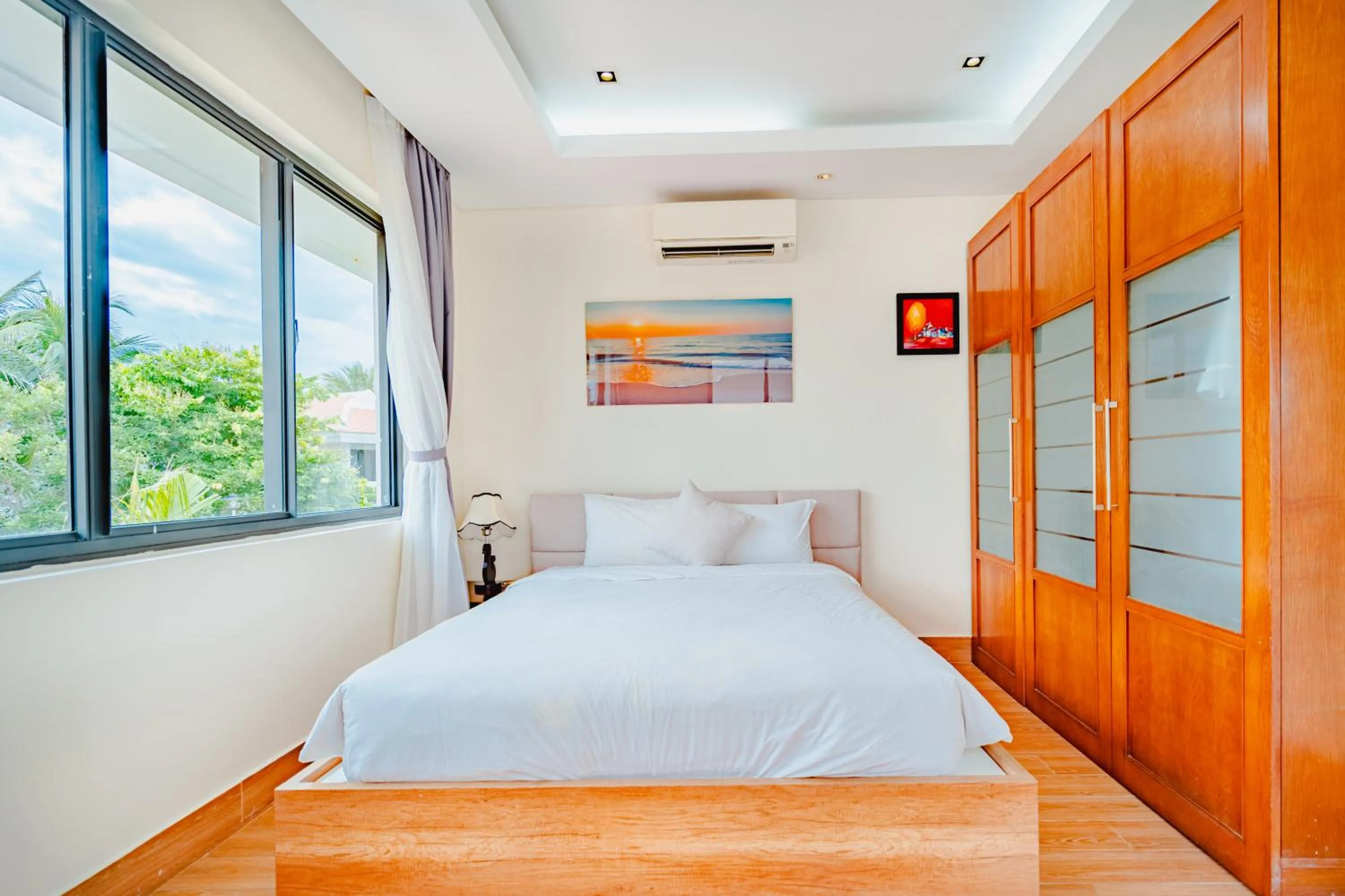 Bedroom, Bed in The Ocean Villas Danang