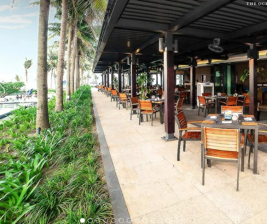 Restaurant/places to eat in The Ocean Villas Danang