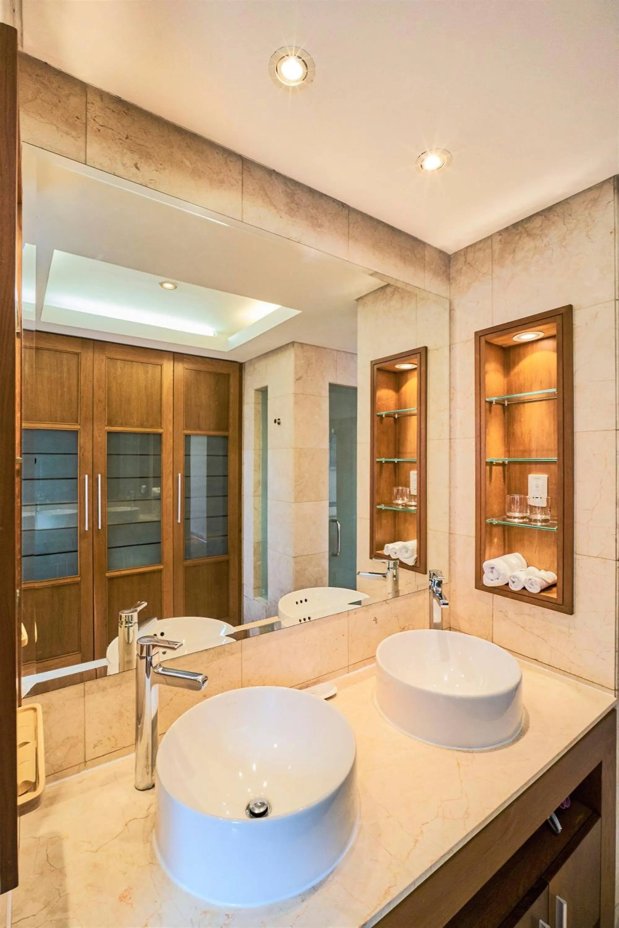 Shower in The Ocean Villas Danang