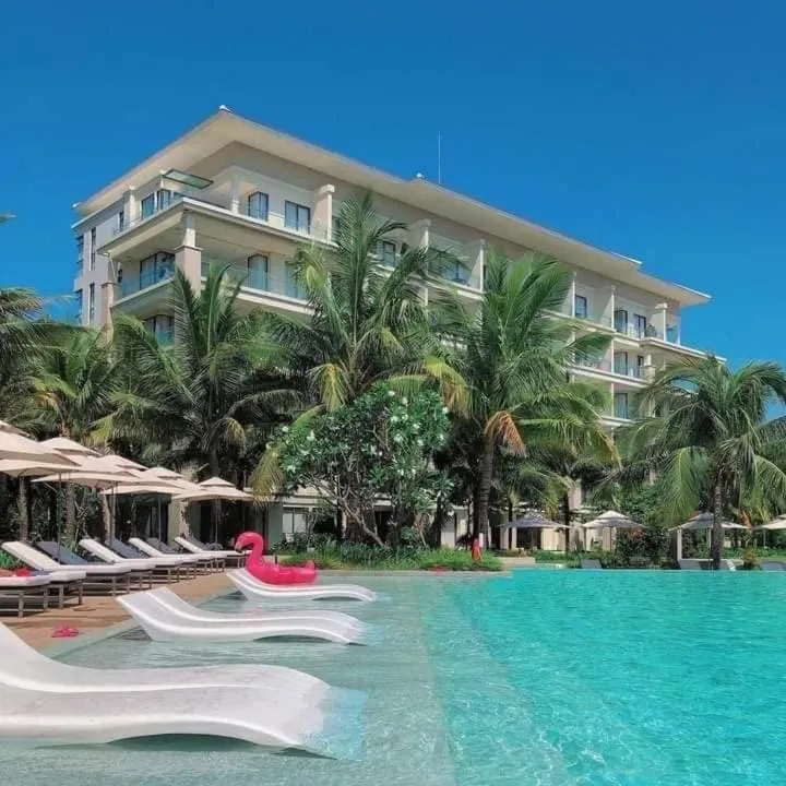 Swimming pool in The Ocean Villas Danang