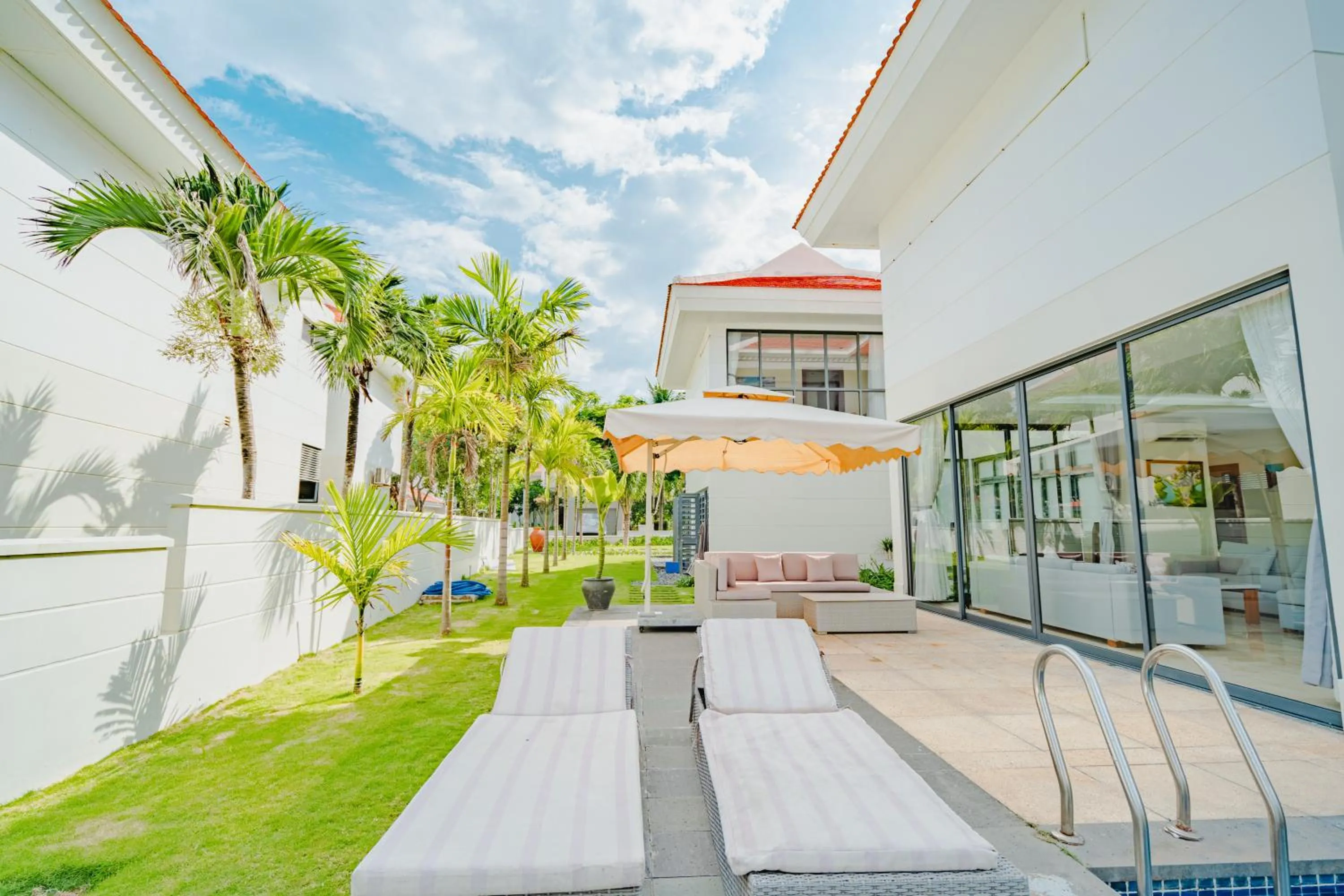 Balcony/Terrace in The Ocean Villas Danang