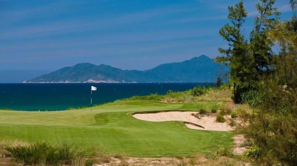 Golfcourse in The Ocean Villas Danang