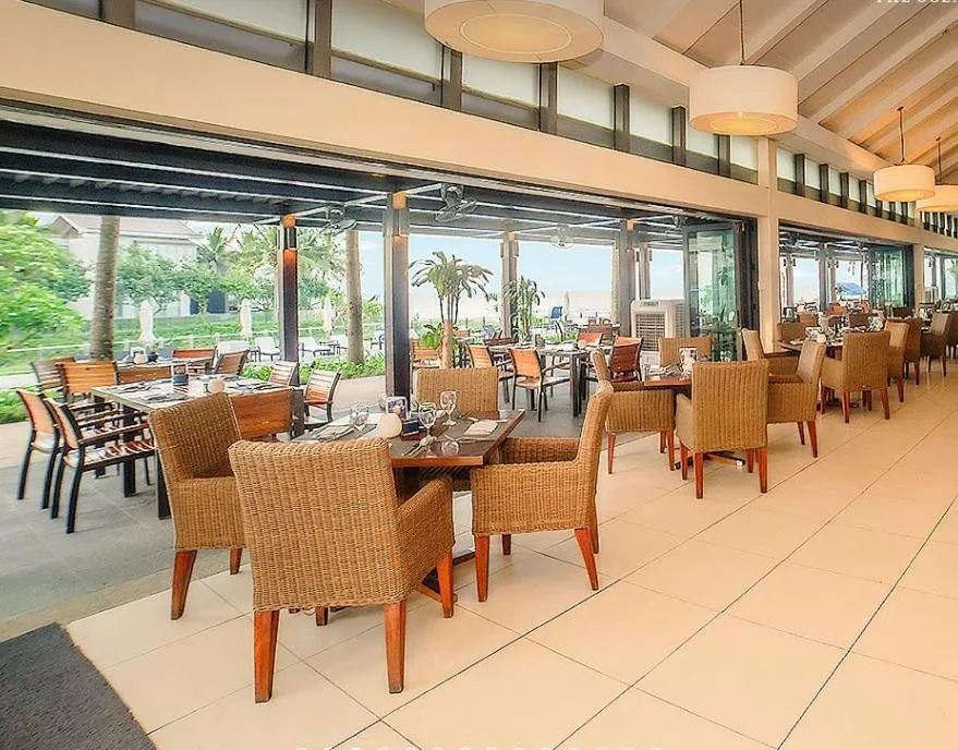 Restaurant/places to eat in The Ocean Villas Danang