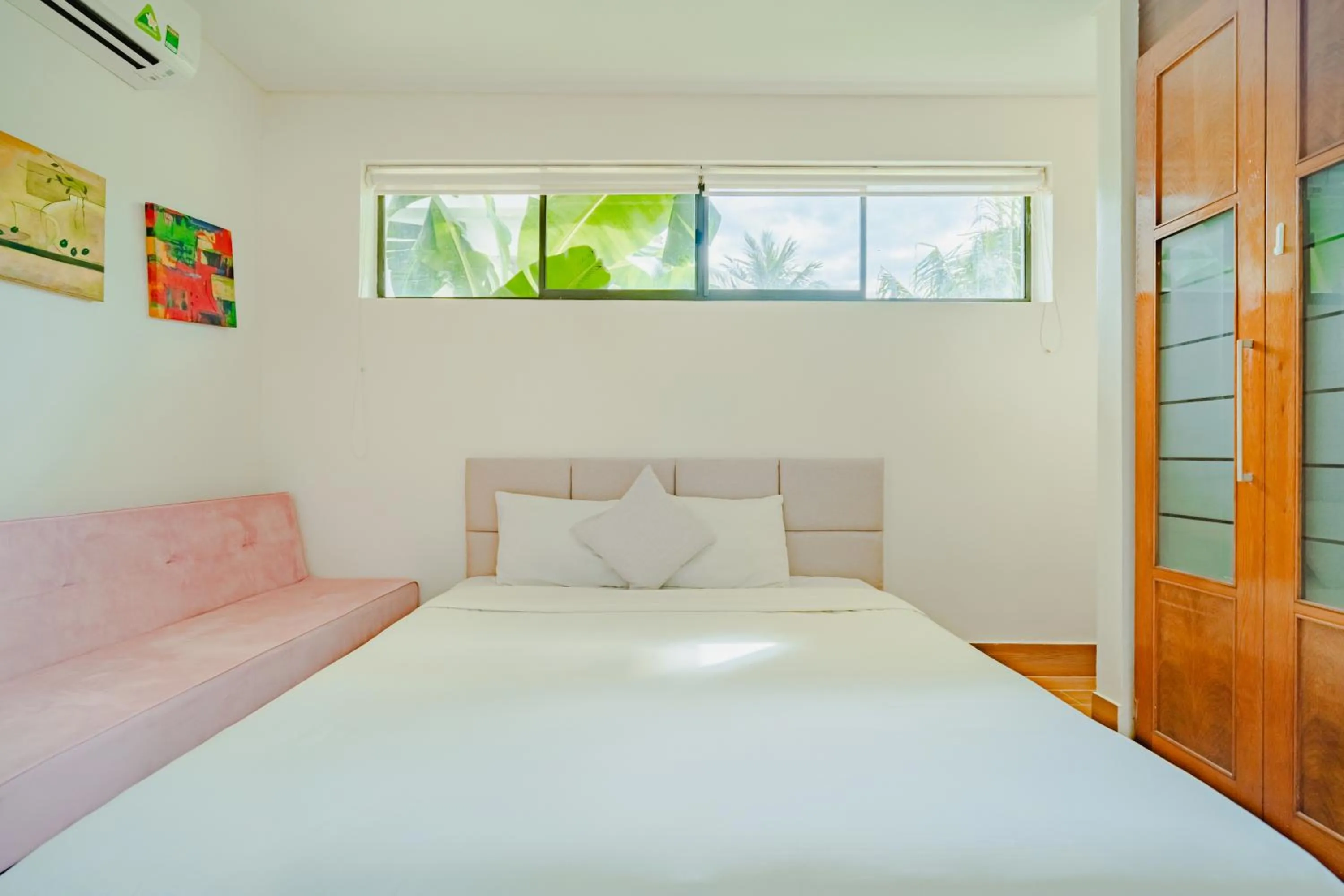 Bedroom, Bed in The Ocean Villas Danang